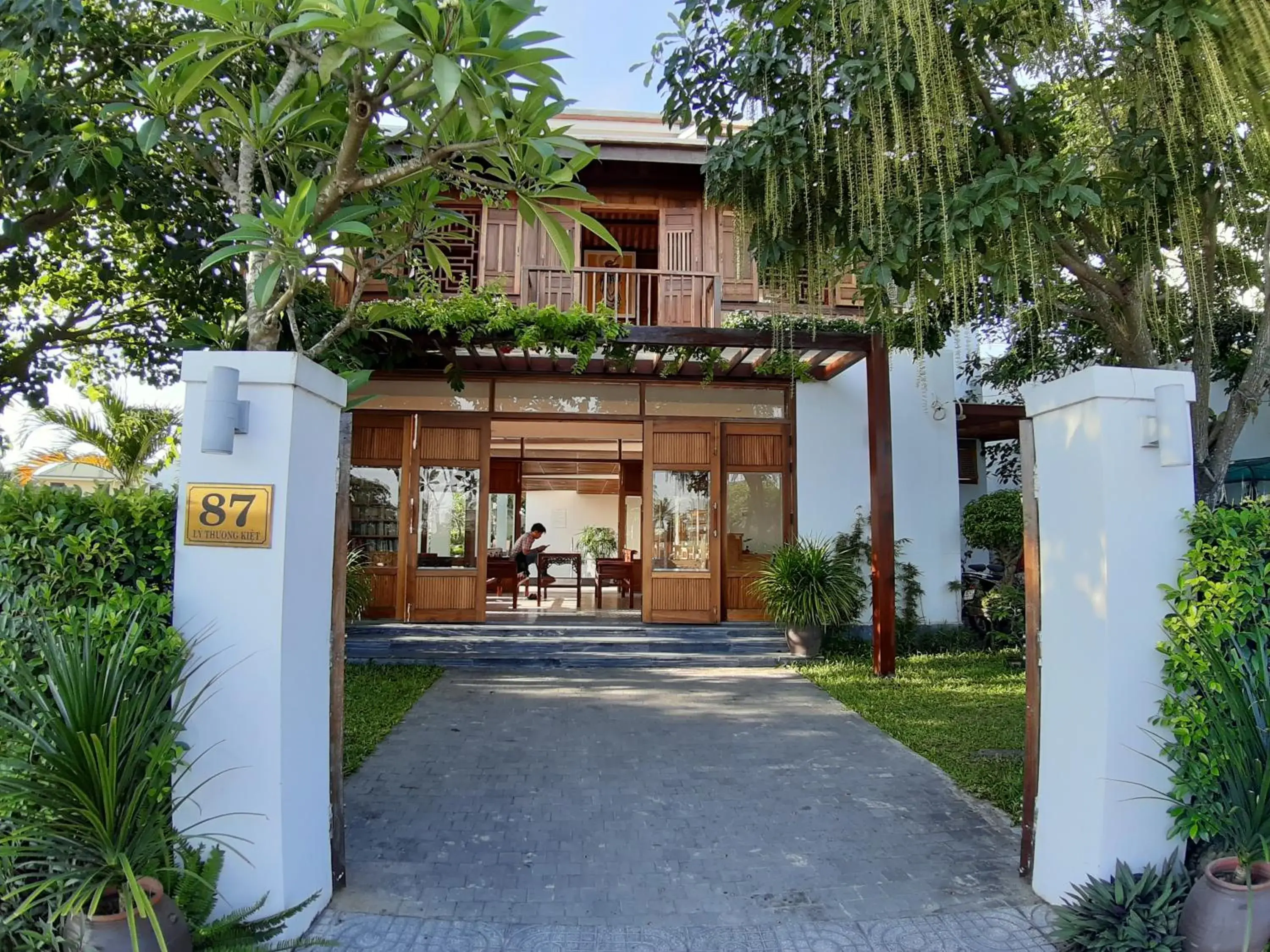 Facade/entrance in ZEN Boutique Hoi An - Eco-Friendly Villa Facade/entrance in ZEN Boutique Hoi An - Eco-Friendly Villa