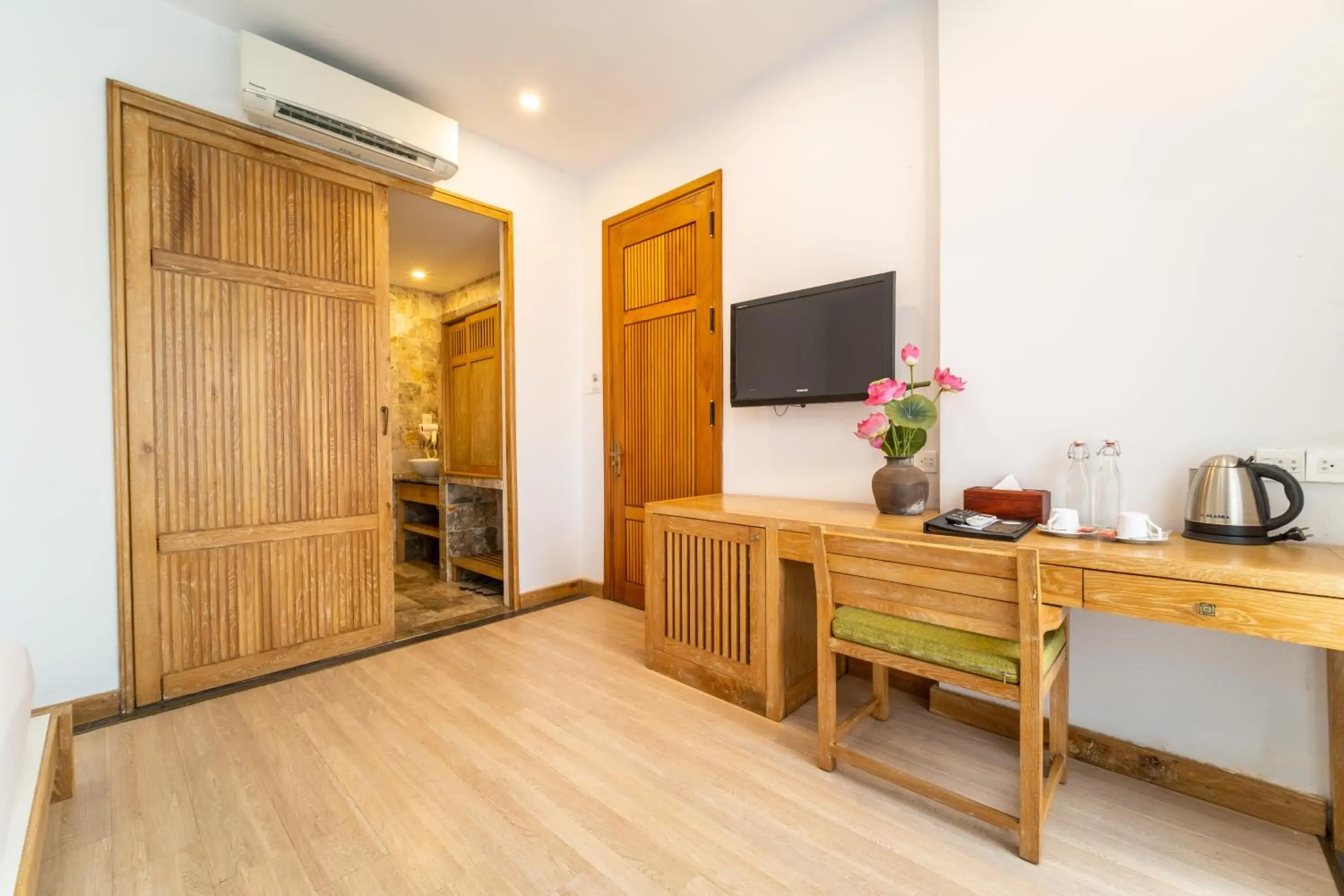 Superior Double or Twin Room in ZEN Boutique Hoi An - Eco-Friendly Villa Superior Double or Twin Room in ZEN Boutique Hoi An - Eco-Friendly Villa