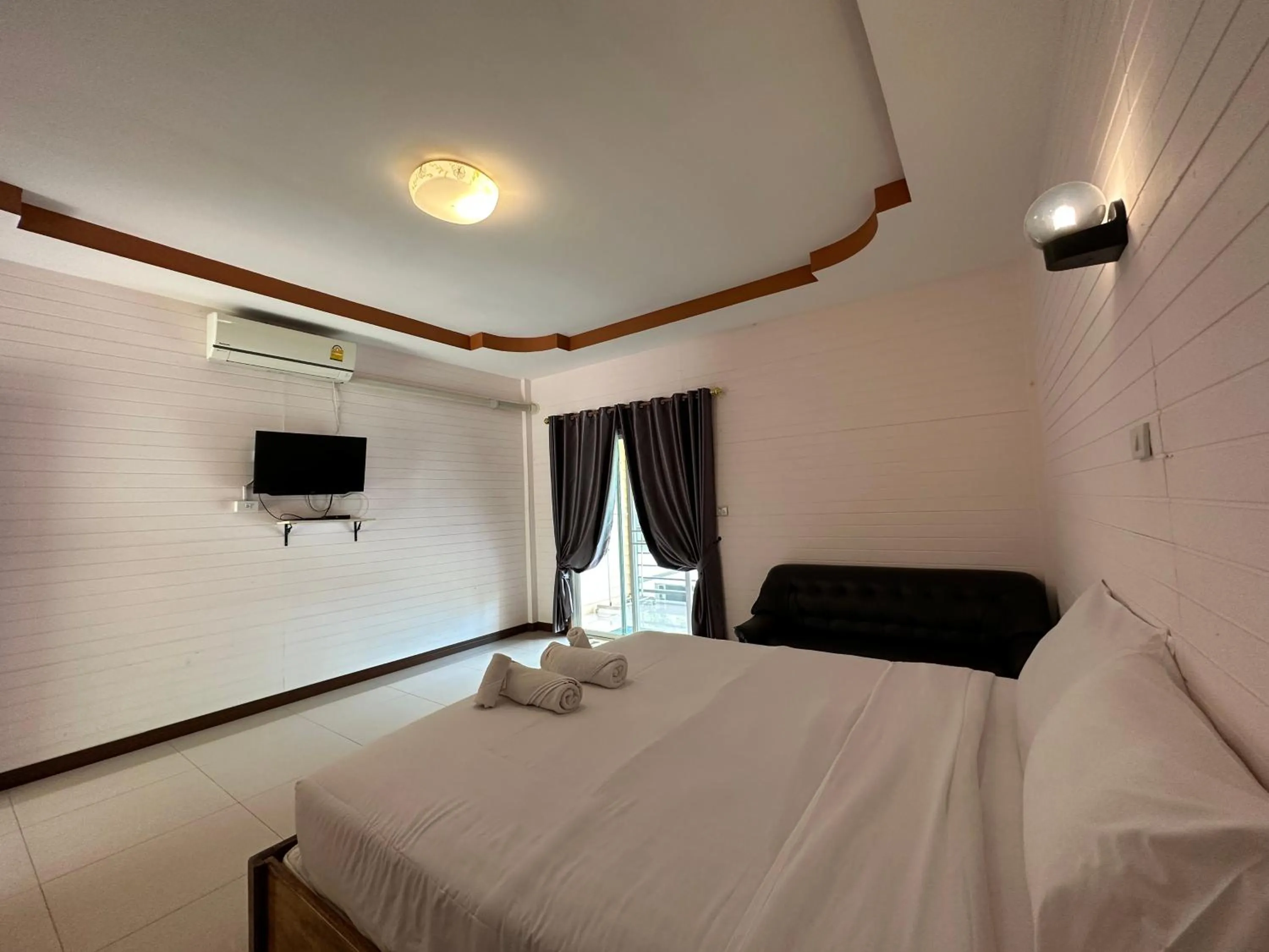 Bed in ชอว์ งาทอง รีสอร์ต Chor Ngar Thong Erawan Kanchanaburi