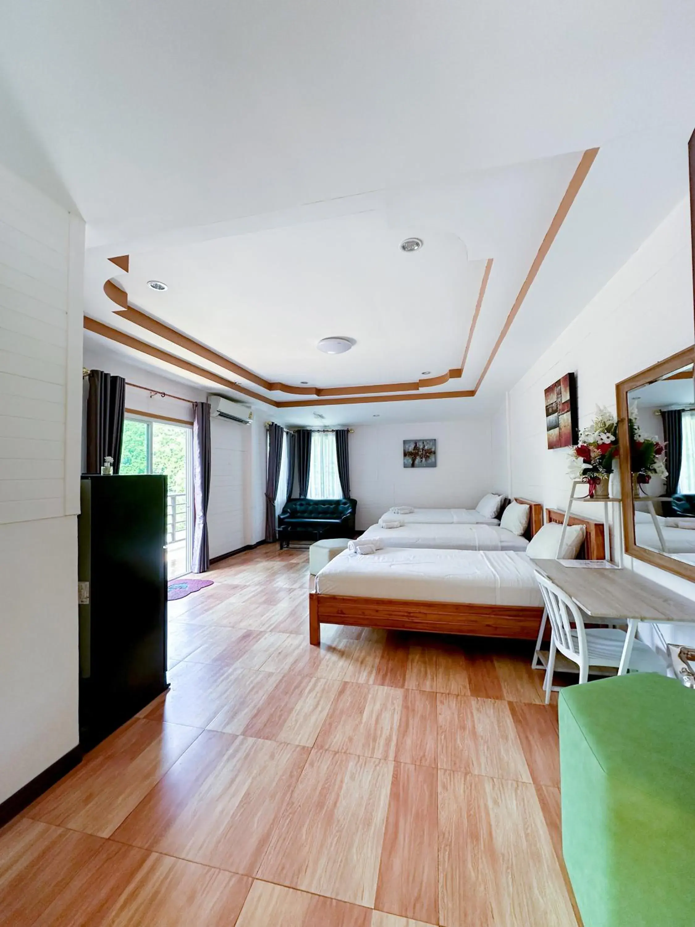 Family Room with Mountain View in ชอว์ งาทอง รีสอร์ต Chor Ngar Thong Erawan Kanchanaburi Family Room with Mountain View in ชอว์ งาทอง รีสอร์ต Chor Ngar Thong Erawan Kanchanaburi