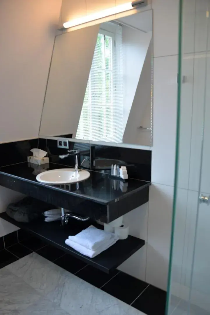 King Room with Garden View in Notarishuis Beveren B&B King Room with Garden View in Notarishuis Beveren B&B