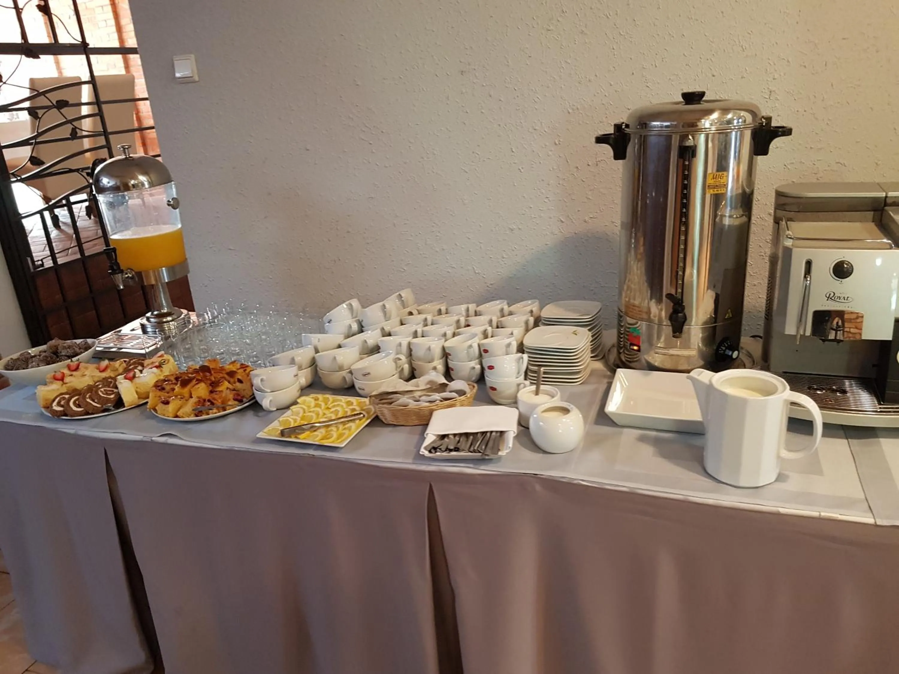 Buffet breakfast in Sosnowe Zacisze