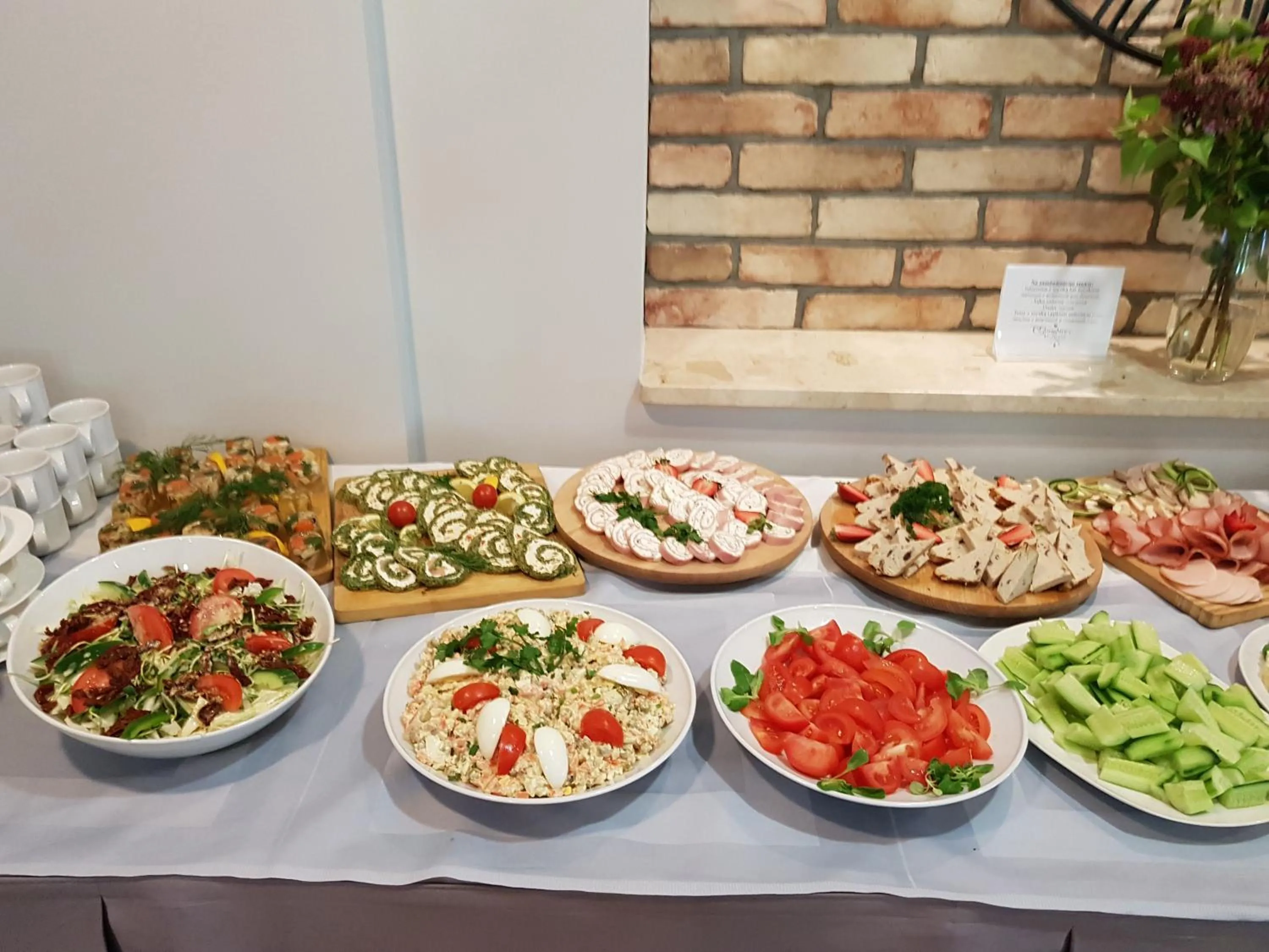 Buffet breakfast in Sosnowe Zacisze