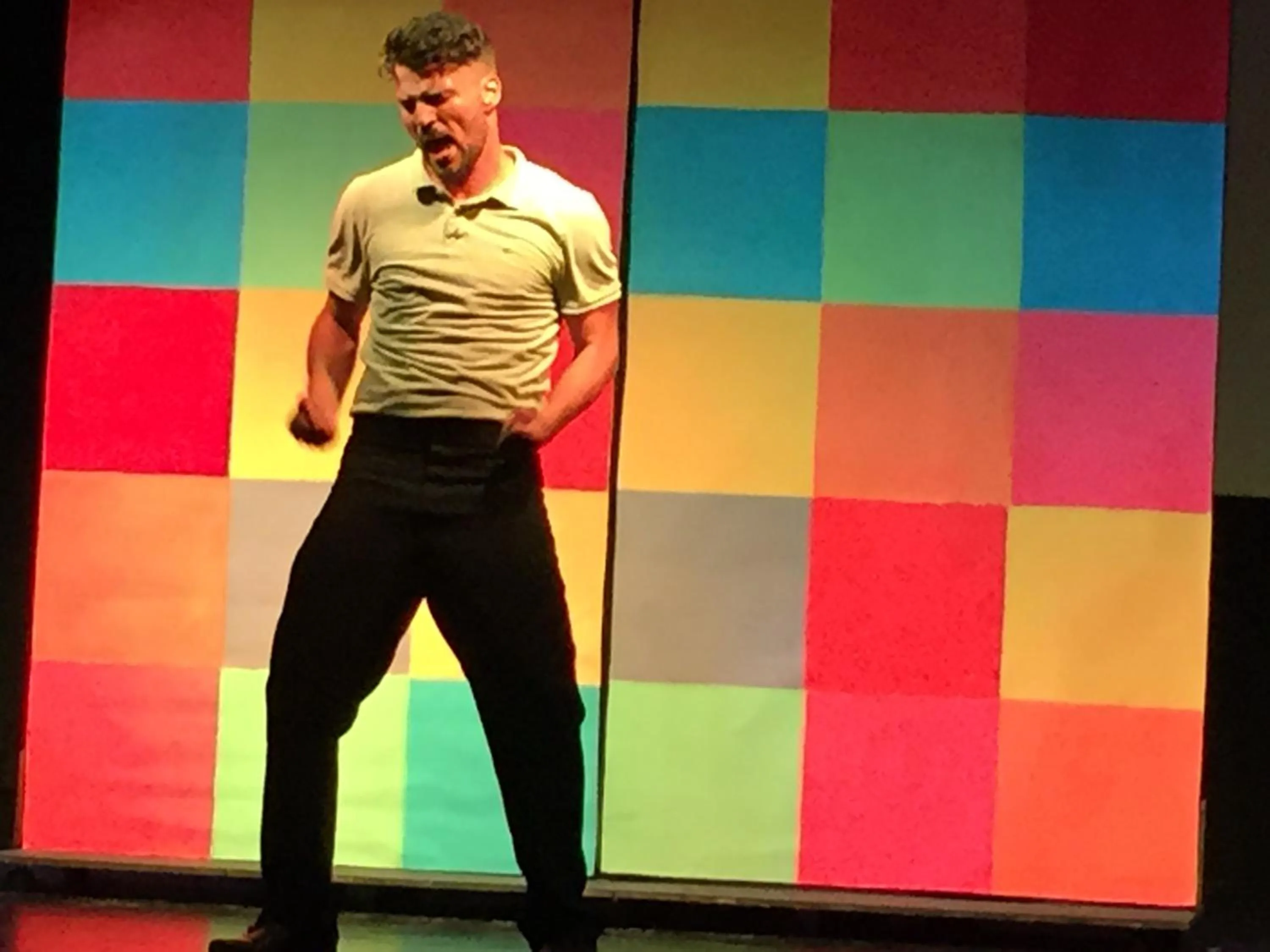 Evening entertainment in Hotel Club Cala Romani