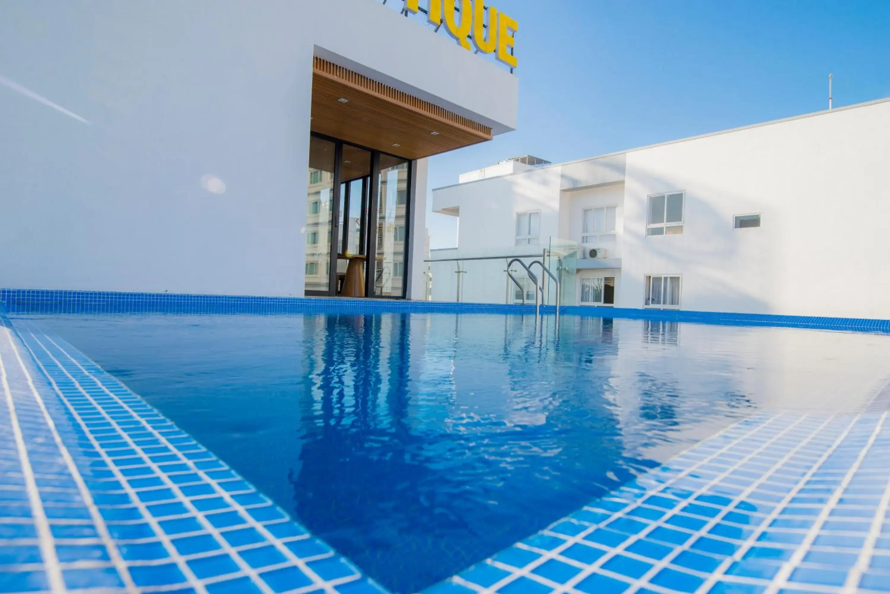 Swimming pool in Soho Boutique Hotel Swimming pool in Soho Boutique Hotel