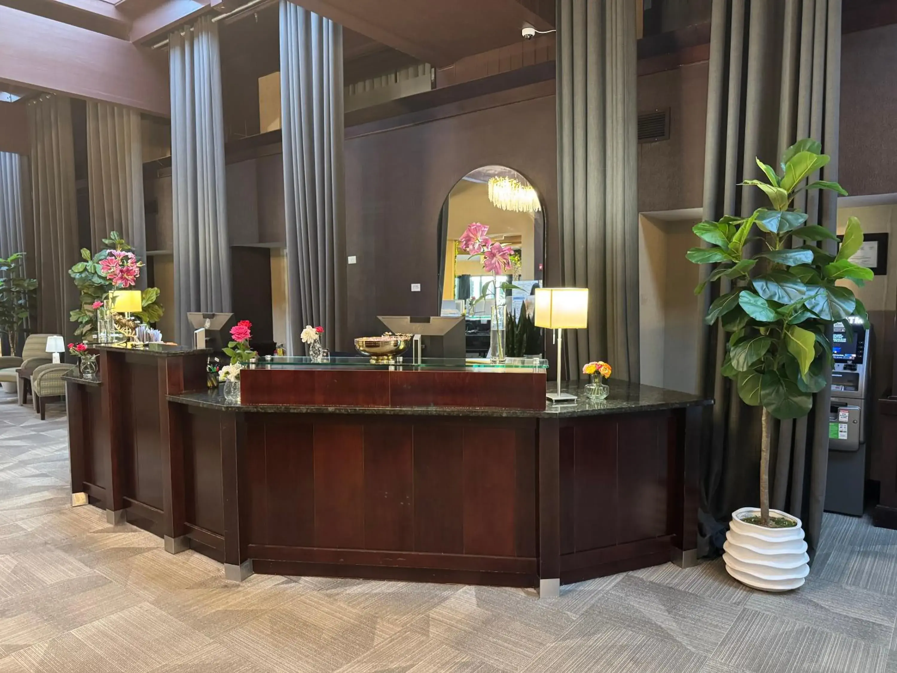 Lobby or reception in Hotel Gurnee Lobby or reception in Hotel Gurnee