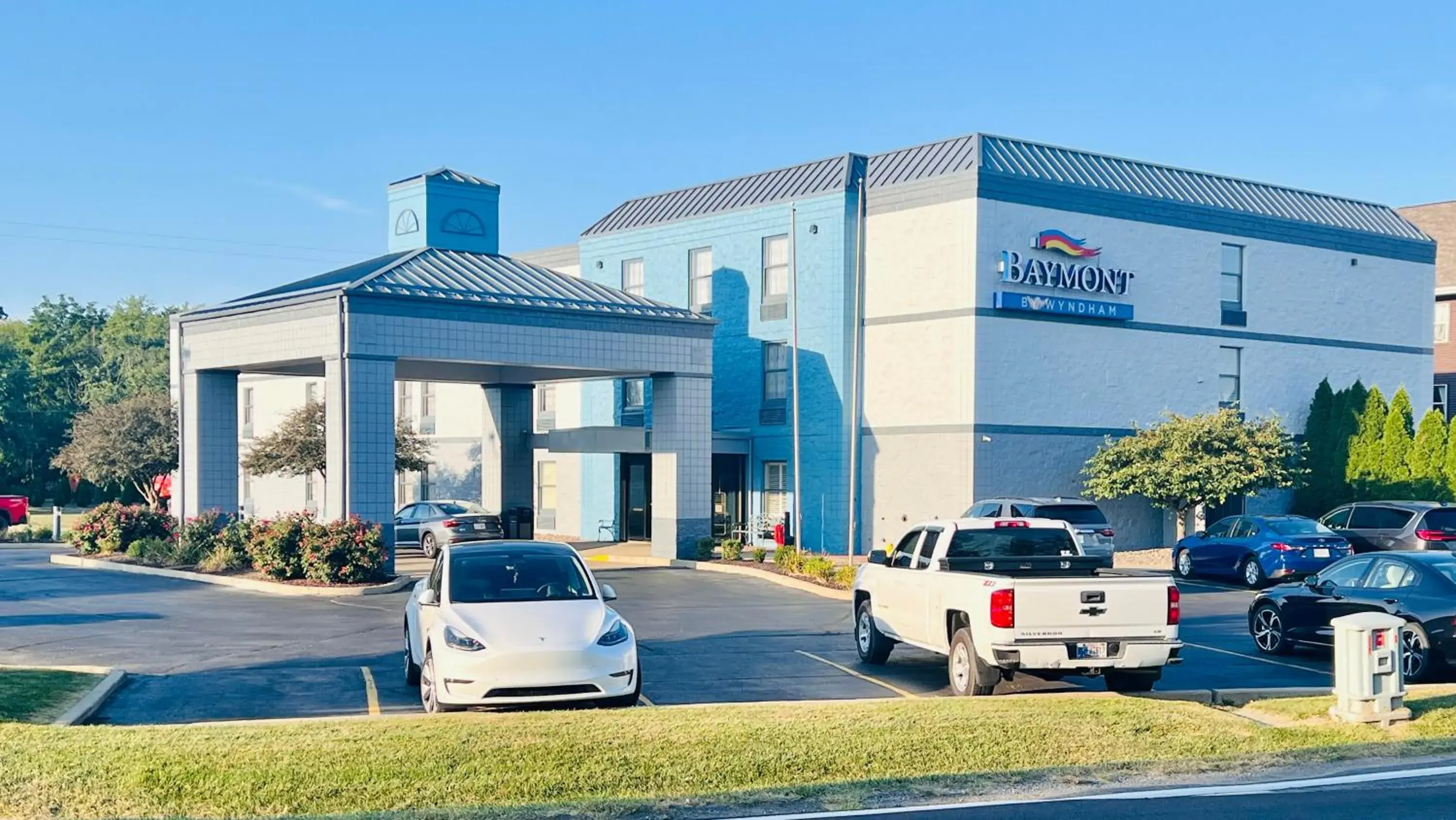 Property building in Baymont by Wyndham Lafayette - Purdue University Property building in Baymont by Wyndham Lafayette - Purdue University