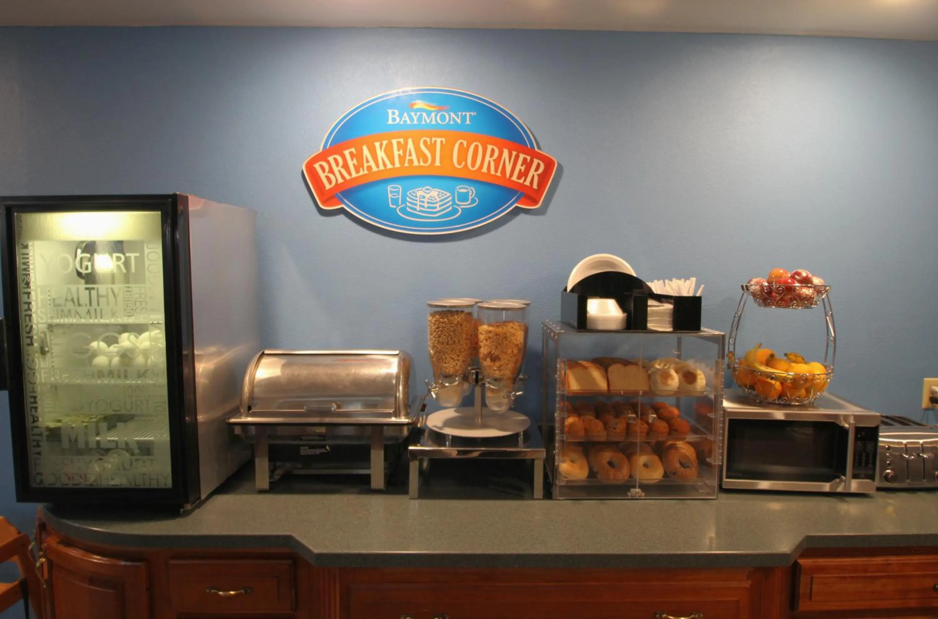 Coffee/tea facilities in Baymont by Wyndham Lafayette - Purdue University