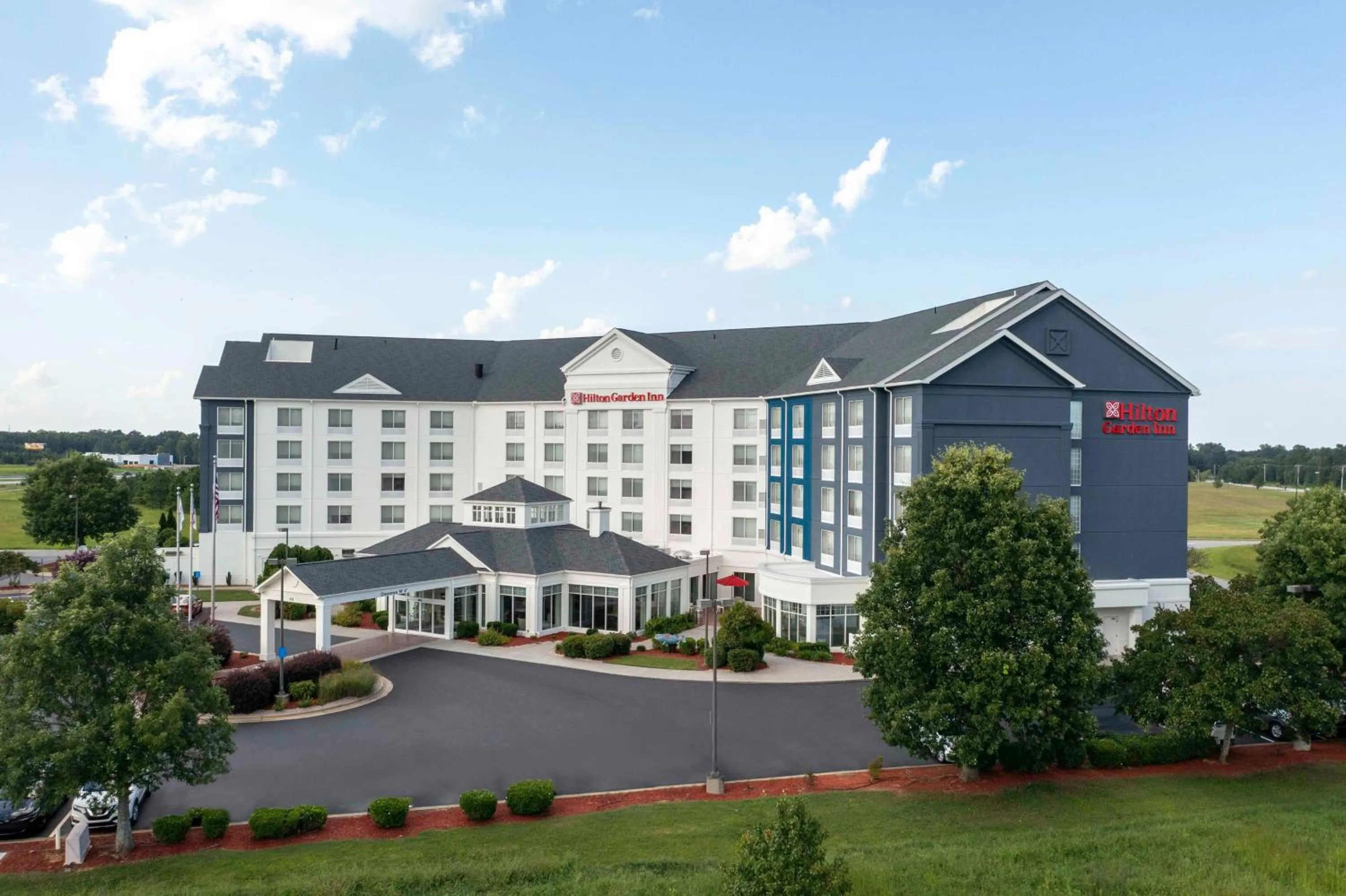 Property building in Hilton Garden Inn Roanoke Rapids