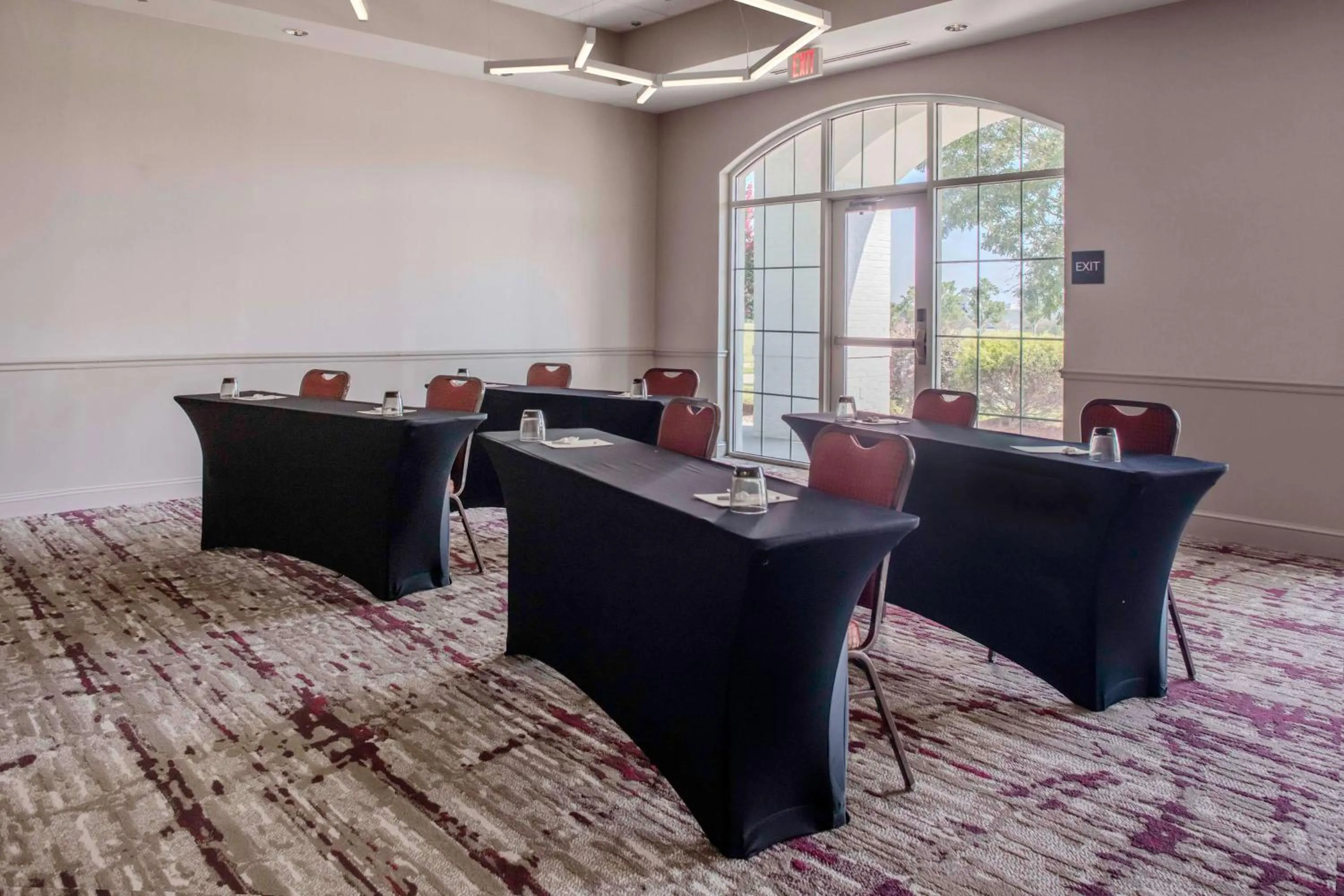 Meeting/conference room in Hilton Garden Inn Roanoke Rapids