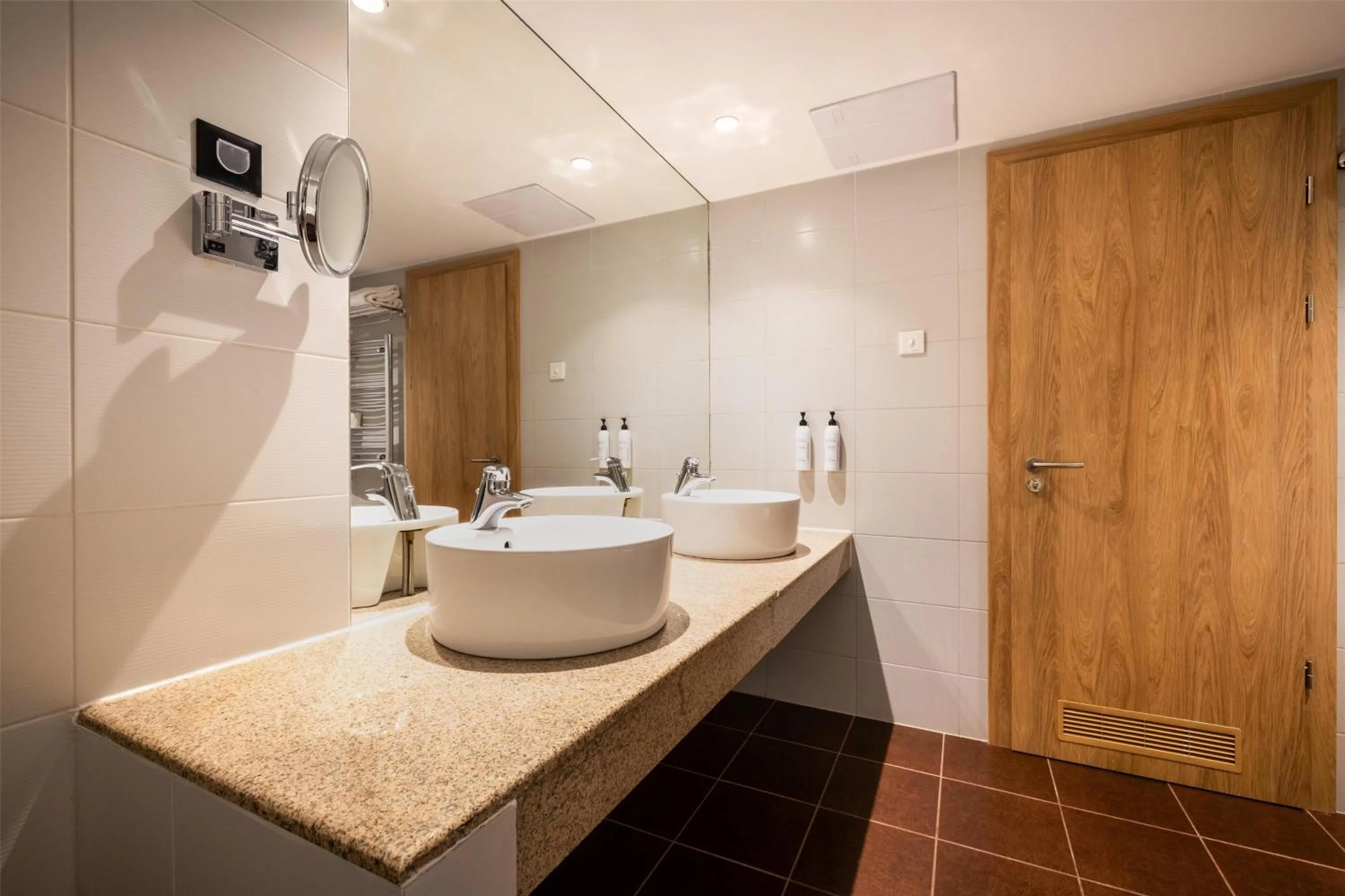 Bathroom in Metropolitan Hotel Sofia, a member of Radisson Individuals