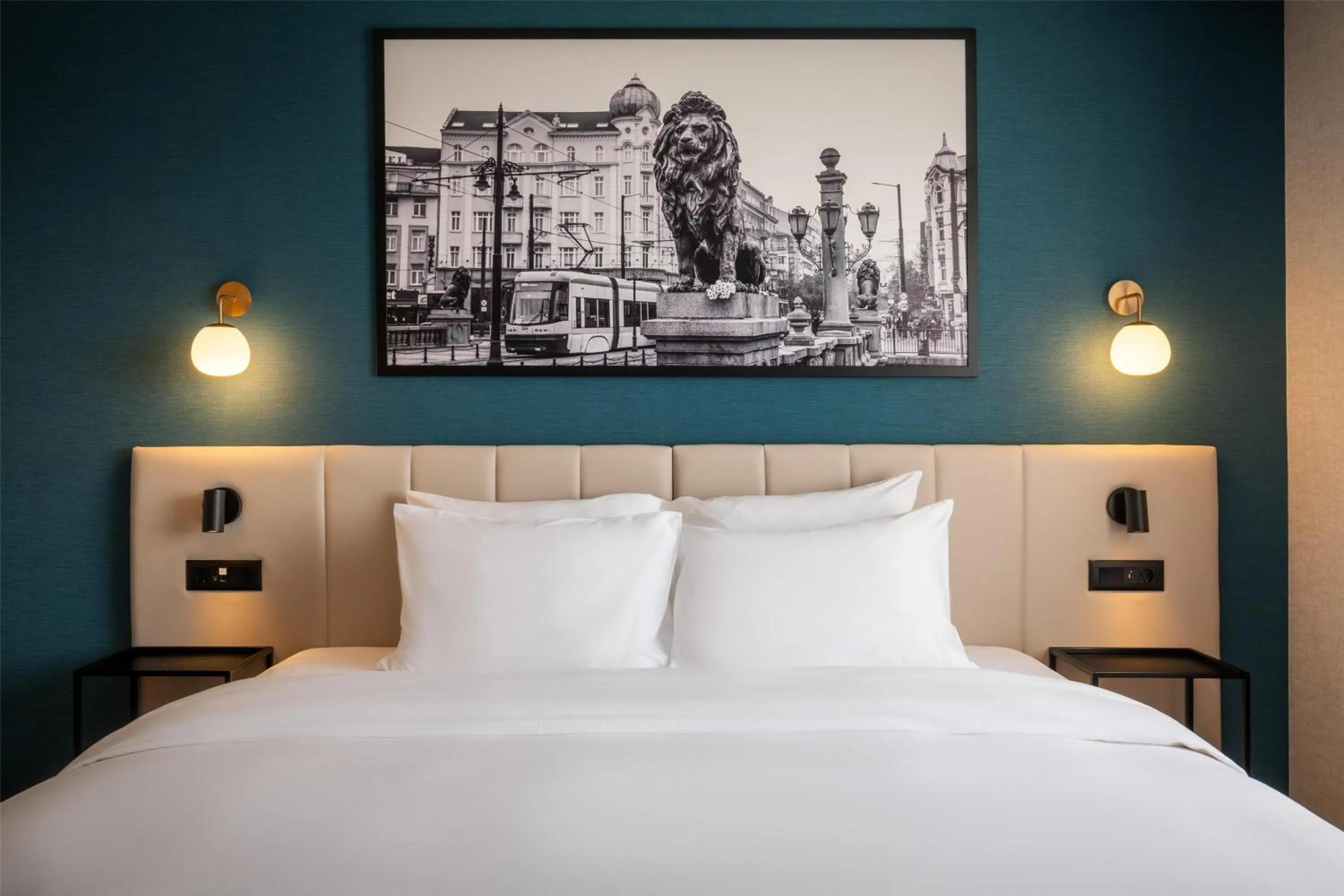 Bedroom, Bed in Metropolitan Hotel Sofia, a member of Radisson Individuals