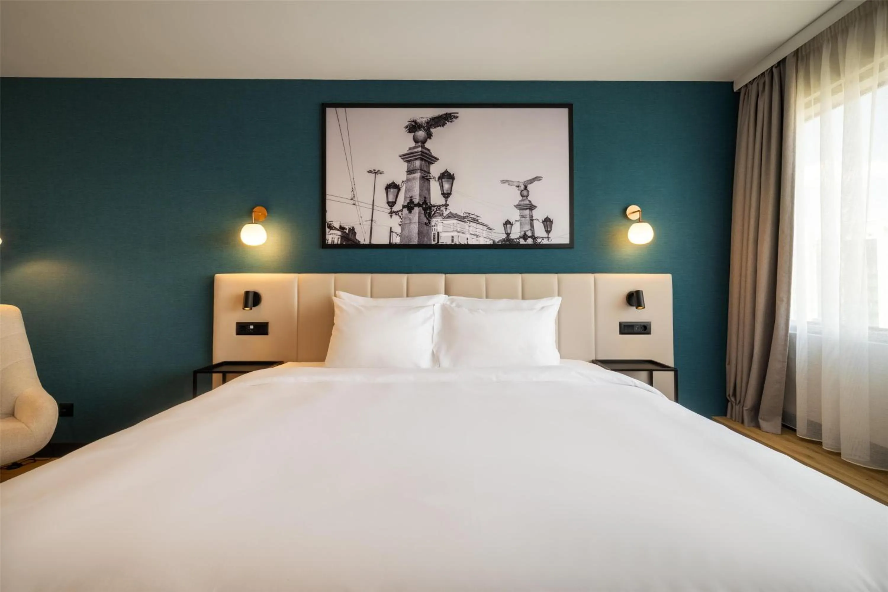 Bedroom, Bed in Metropolitan Hotel Sofia, a member of Radisson Individuals