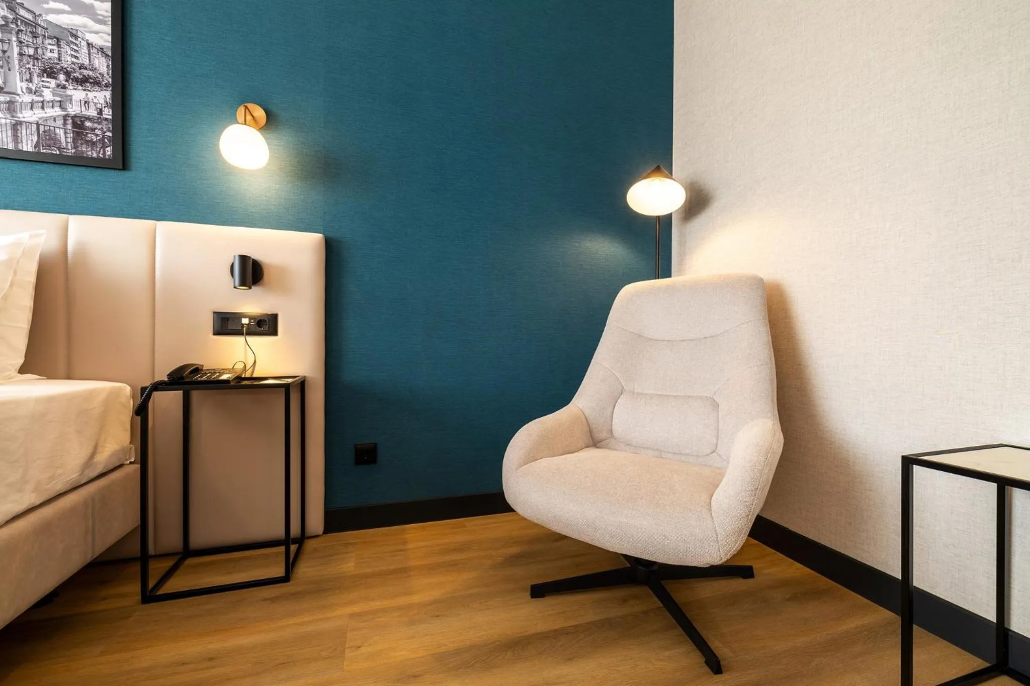 Seating area in Metropolitan Hotel Sofia, a member of Radisson Individuals