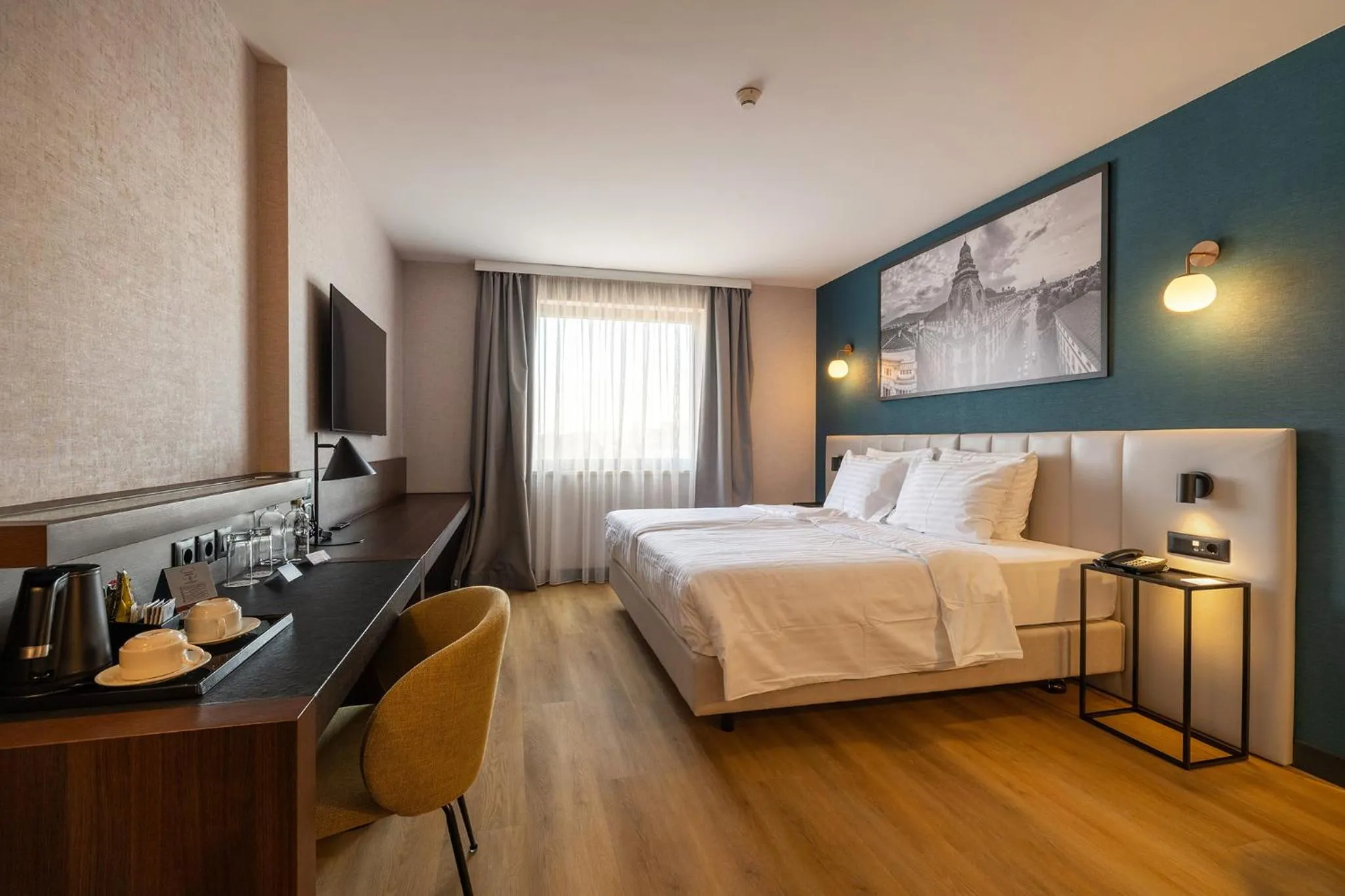 TV and multimedia, Bed in Metropolitan Hotel Sofia, a member of Radisson Individuals