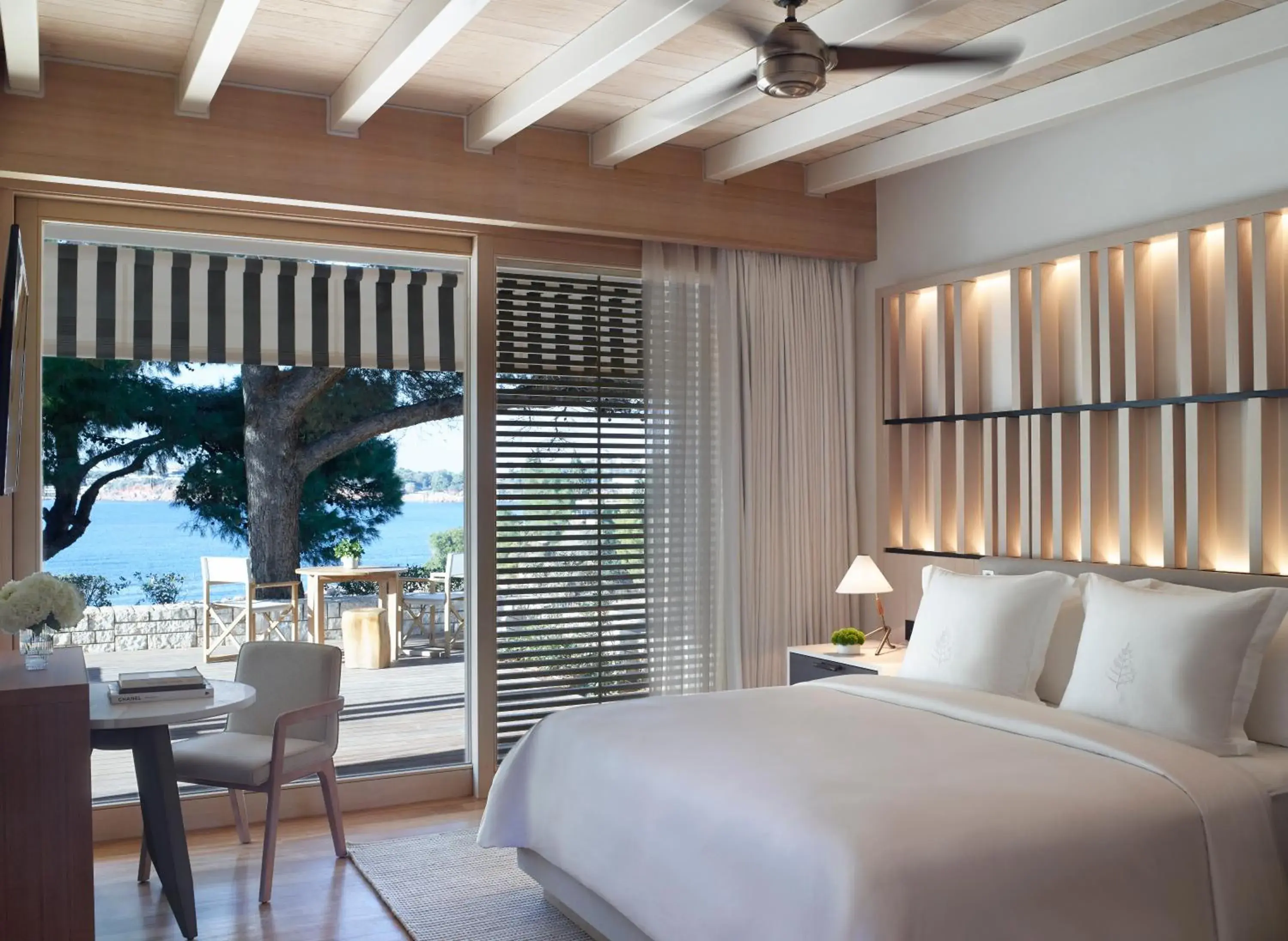 Bungalow with King Bed and Sea View in Four Seasons Astir Palace Hotel Athens Bungalow with King Bed and Sea View in Four Seasons Astir Palace Hotel Athens