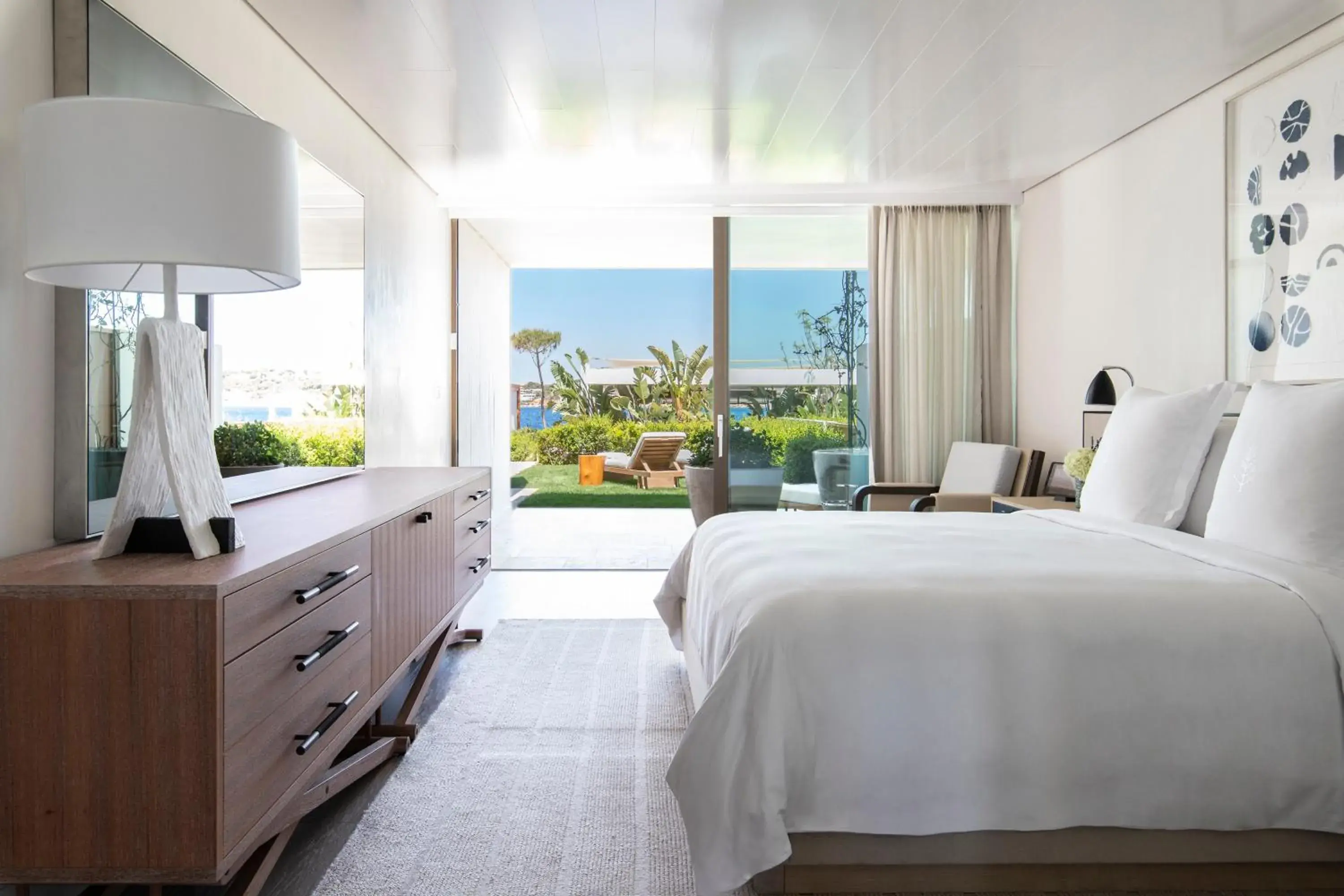 Bed in Four Seasons Astir Palace Hotel Athens Bed in Four Seasons Astir Palace Hotel Athens