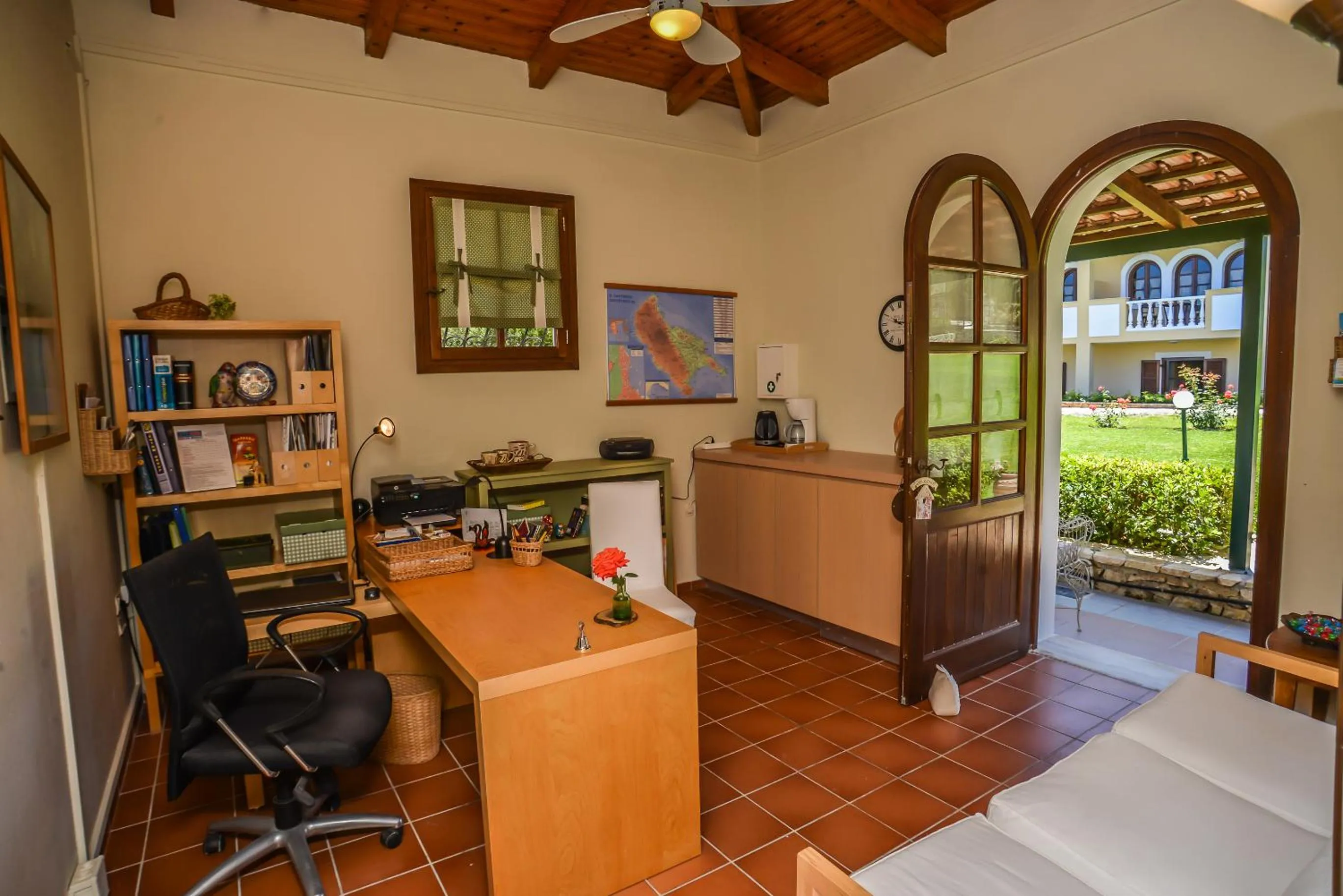 Lobby or reception in Amboula Beach Apartments