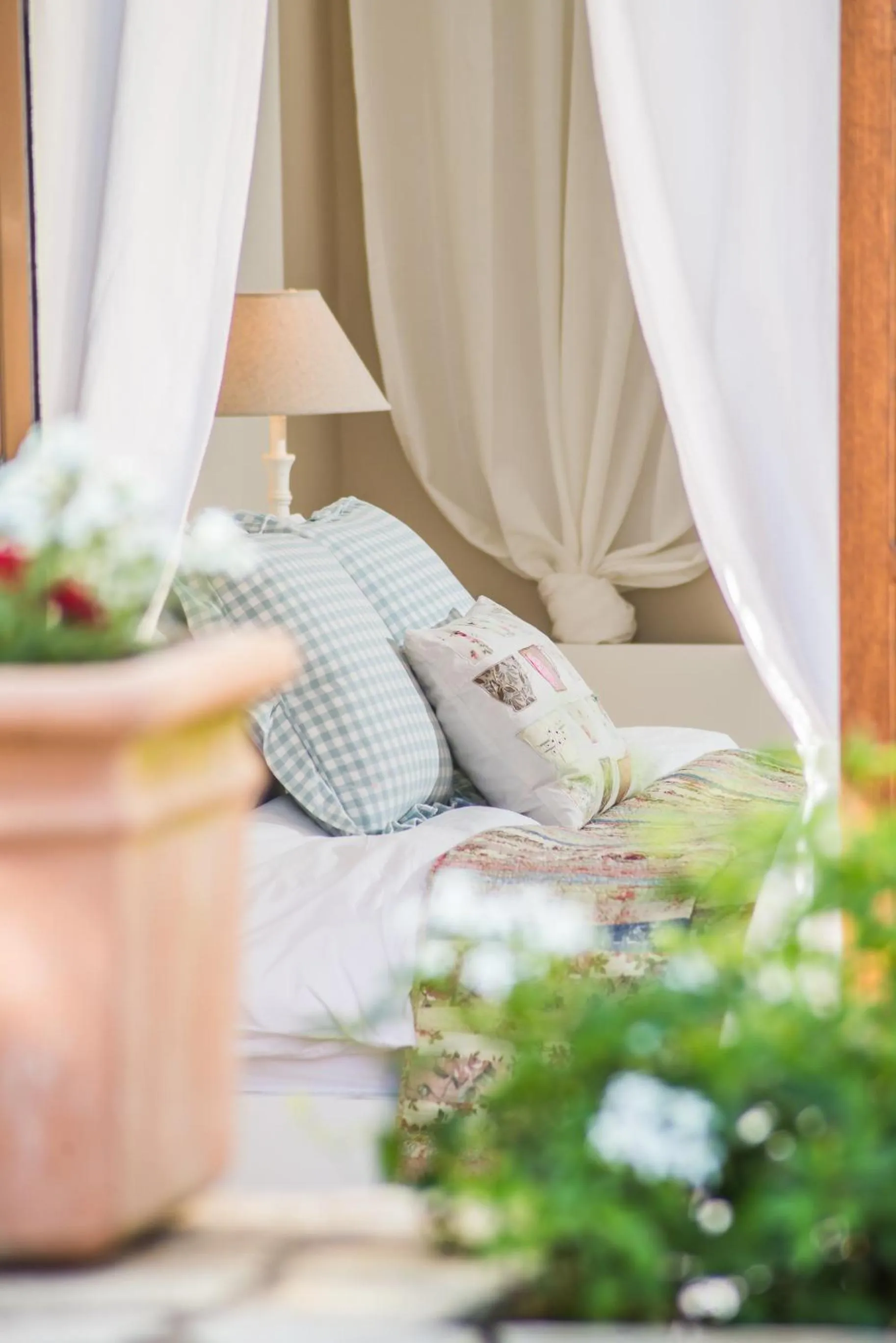 Decorative detail, Bed in Amboula Beach Apartments