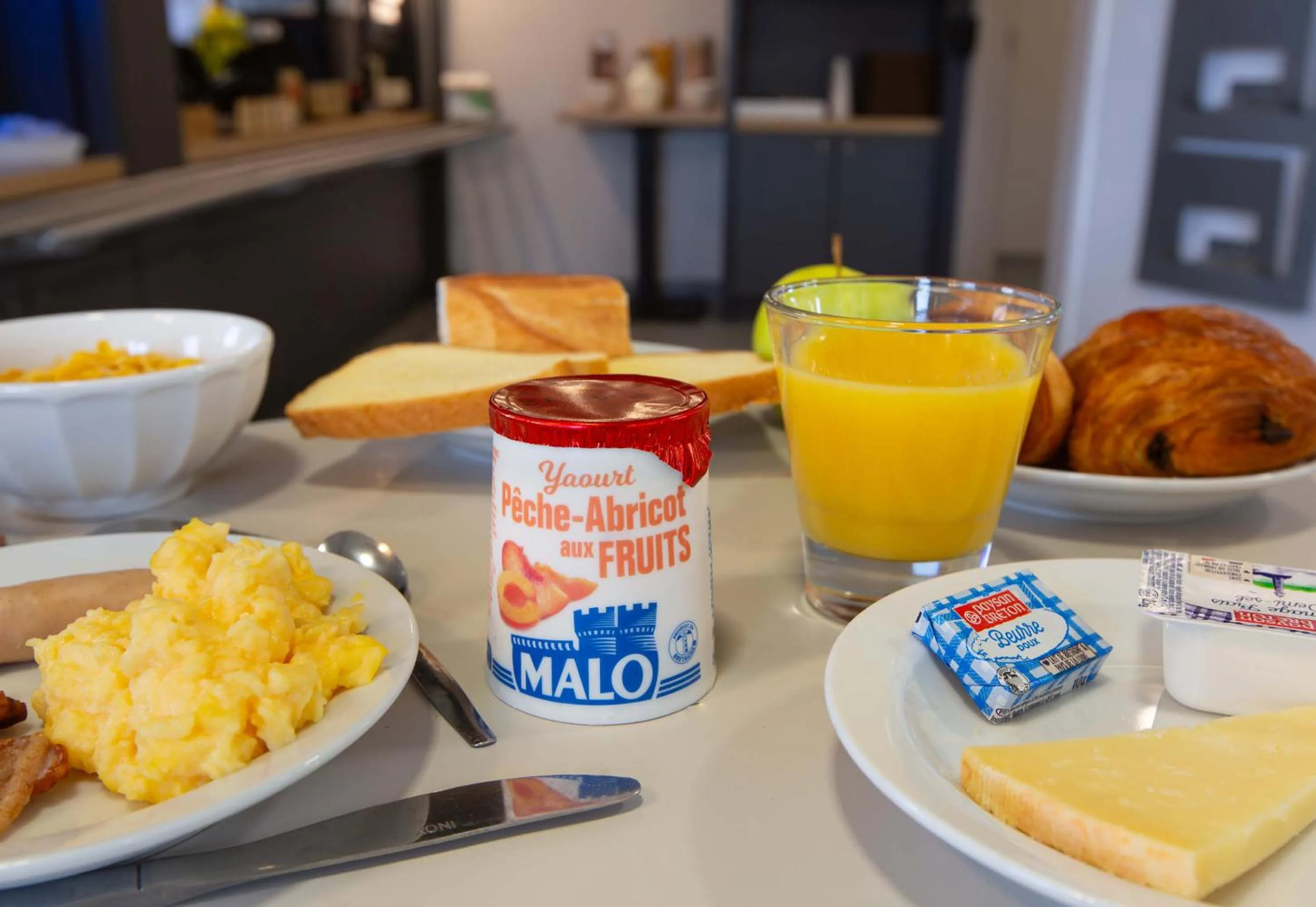 Breakfast in B&B HOTEL Blois Sud Vineuil