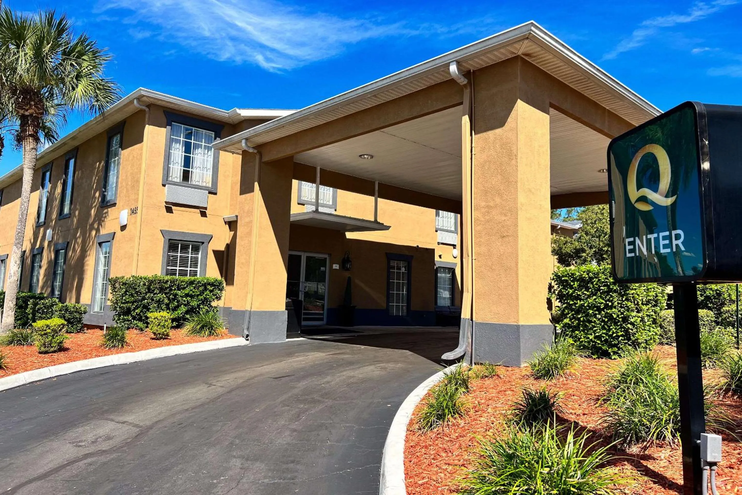 Property building in Quality Inn Gainesville I-75