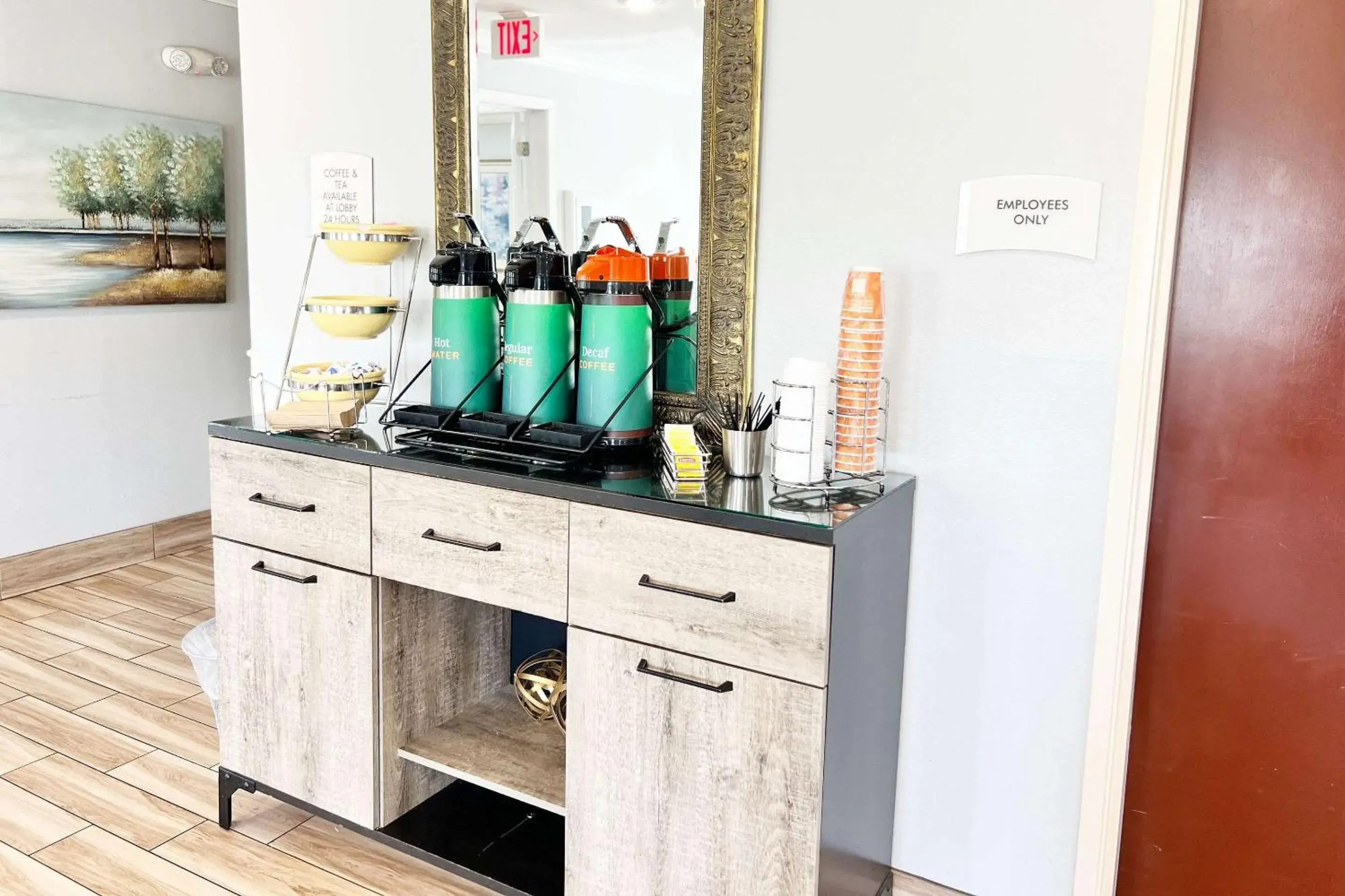 Breakfast in Quality Inn Gainesville I-75 Breakfast in Quality Inn Gainesville I-75