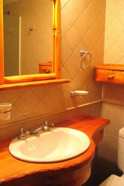 Bathroom in Hostería Traunco