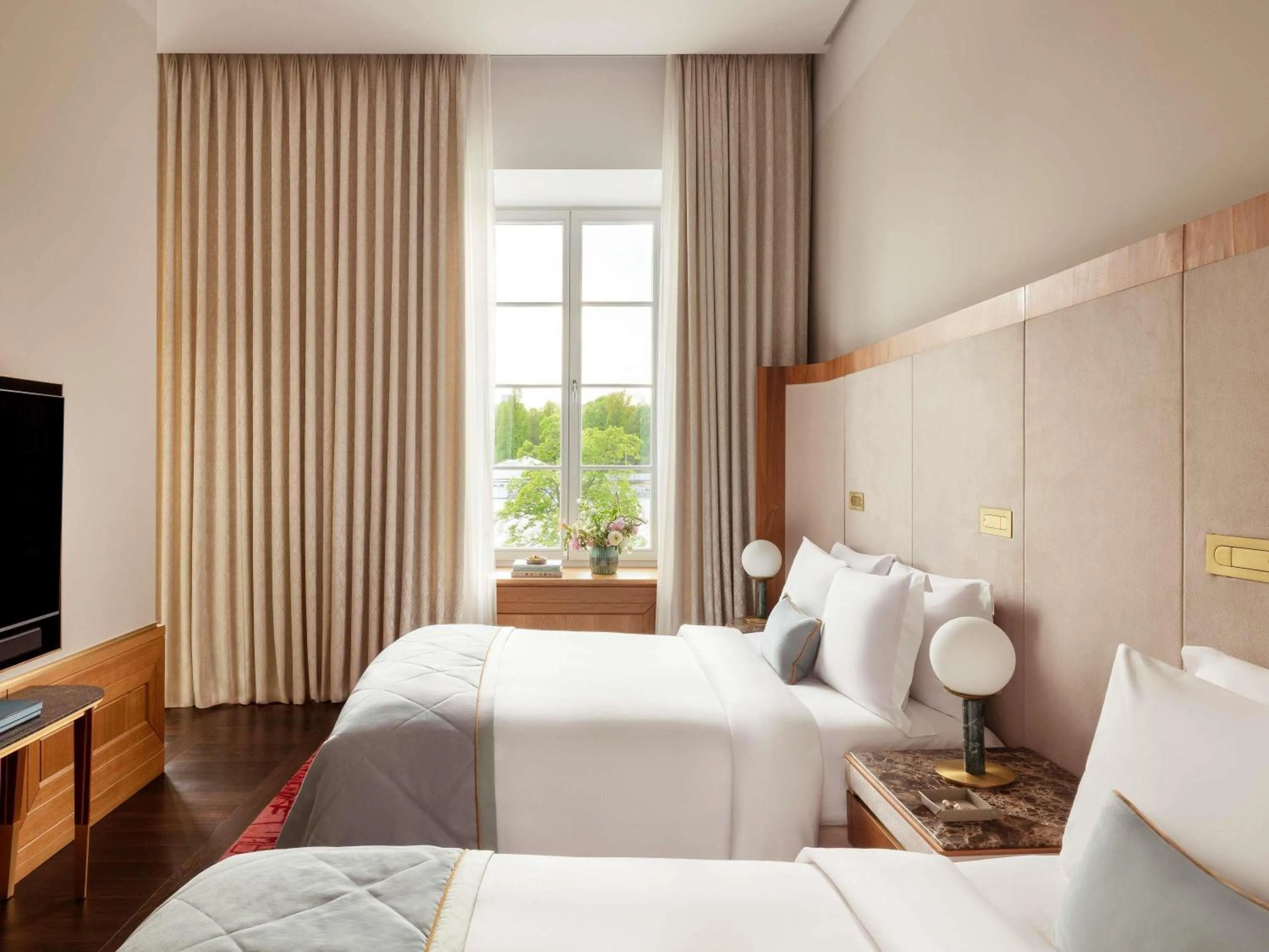 Bedroom, Bed in Raffles Europejski Warsaw