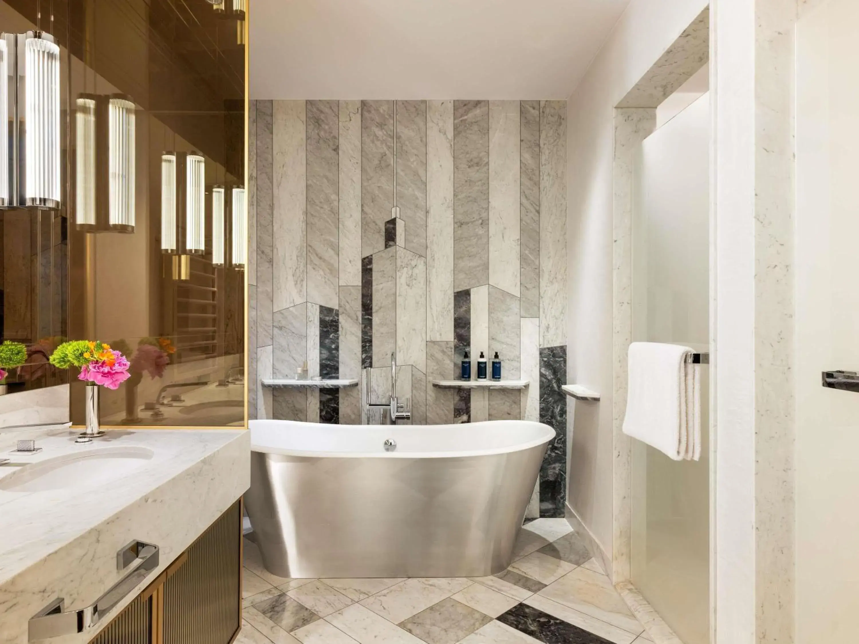 Bedroom in Raffles Europejski Warsaw Bedroom in Raffles Europejski Warsaw