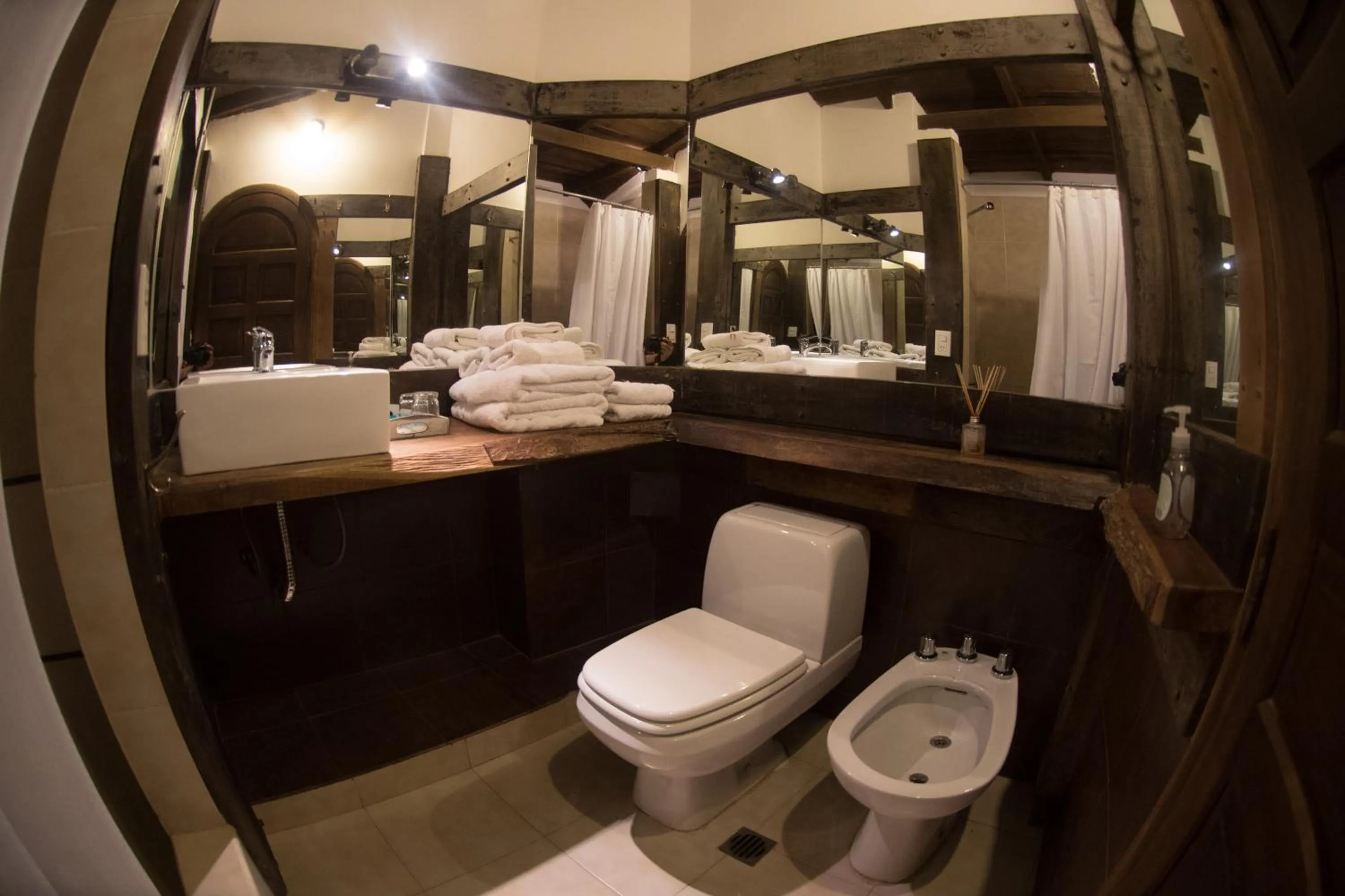 Shower in Posada Del Fin Del Mundo