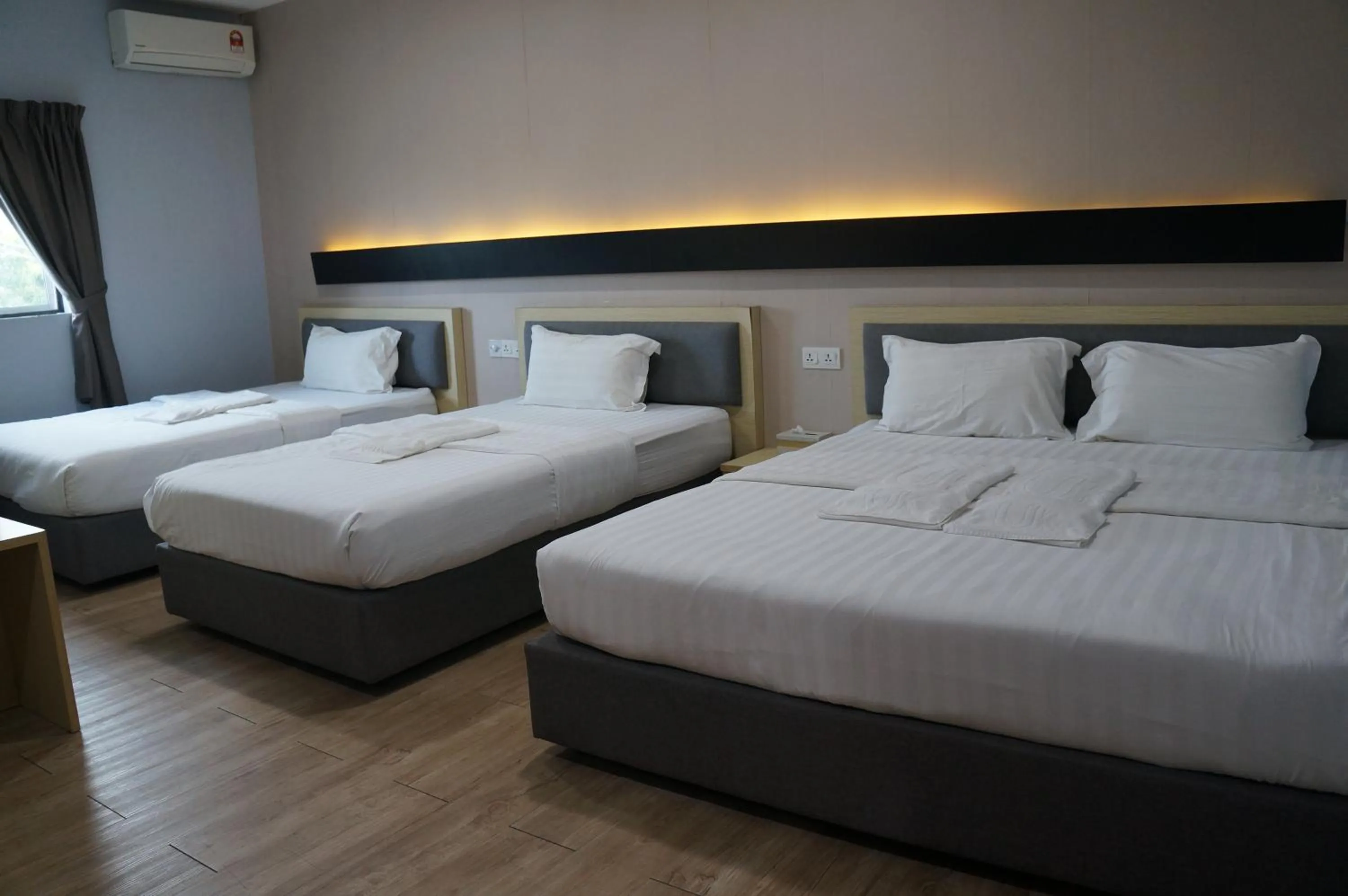 Bed in Unikarya Lodge