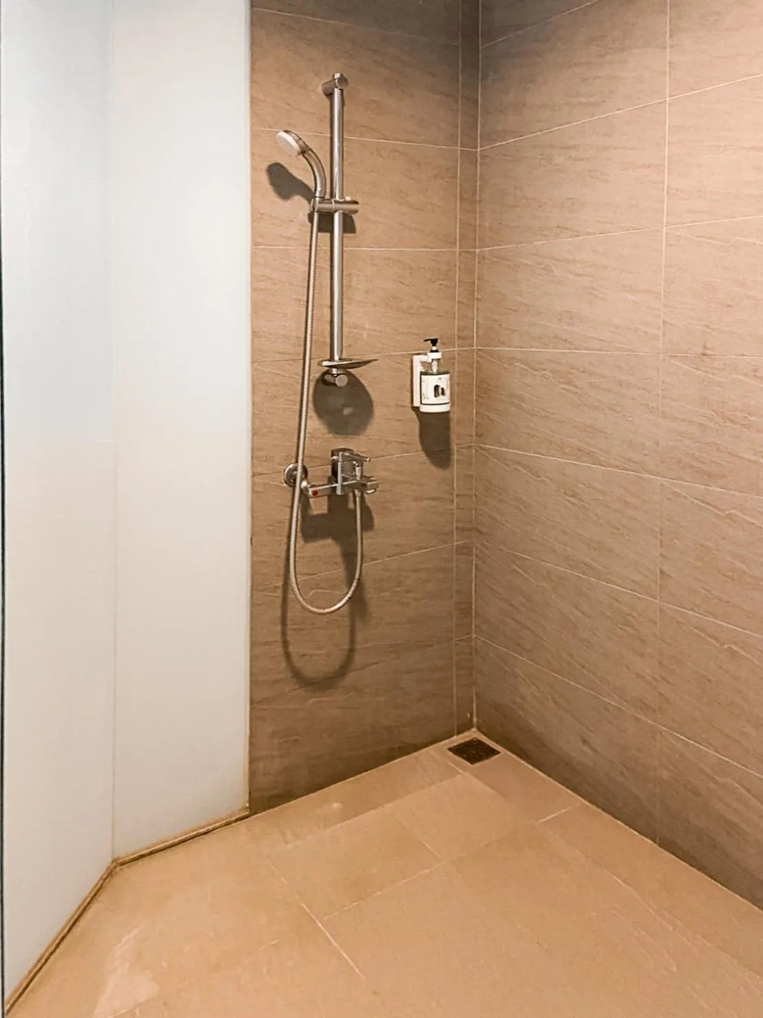 Shower in Guide Education Culture Hotel Kaohsiung Museum of Fine Arts