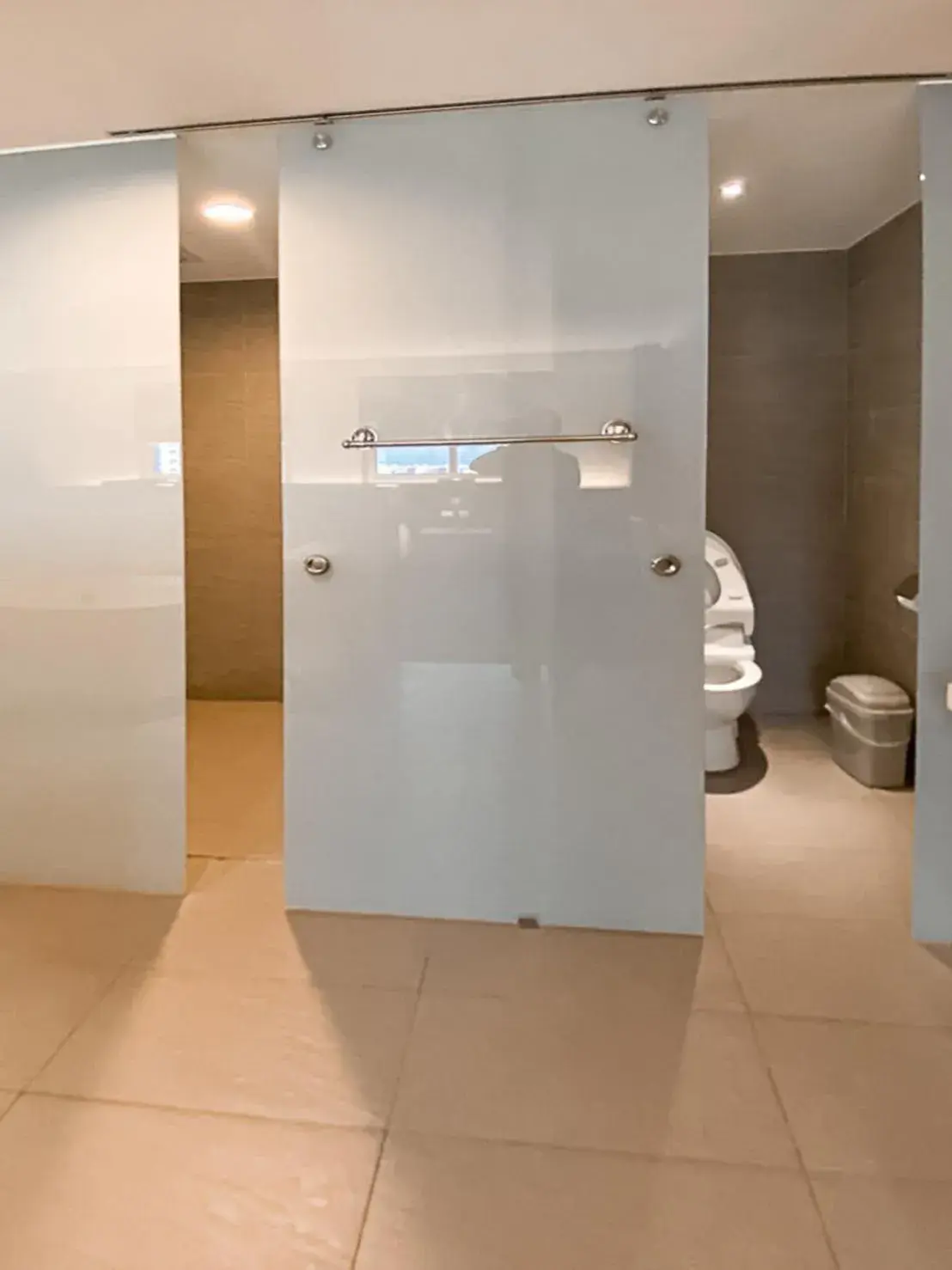 Toilet in Guide Education Culture Hotel Kaohsiung Museum of Fine Arts Toilet in Guide Education Culture Hotel Kaohsiung Museum of Fine Arts