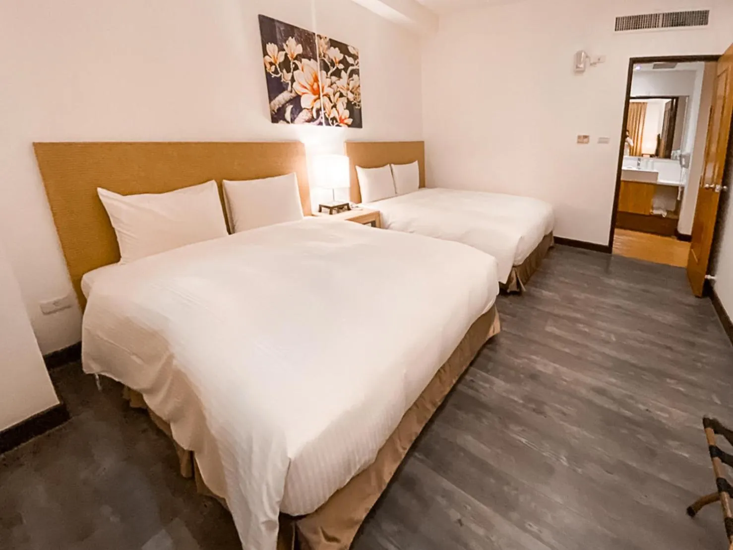 Bed in Guide Education Culture Hotel Kaohsiung Museum of Fine Arts