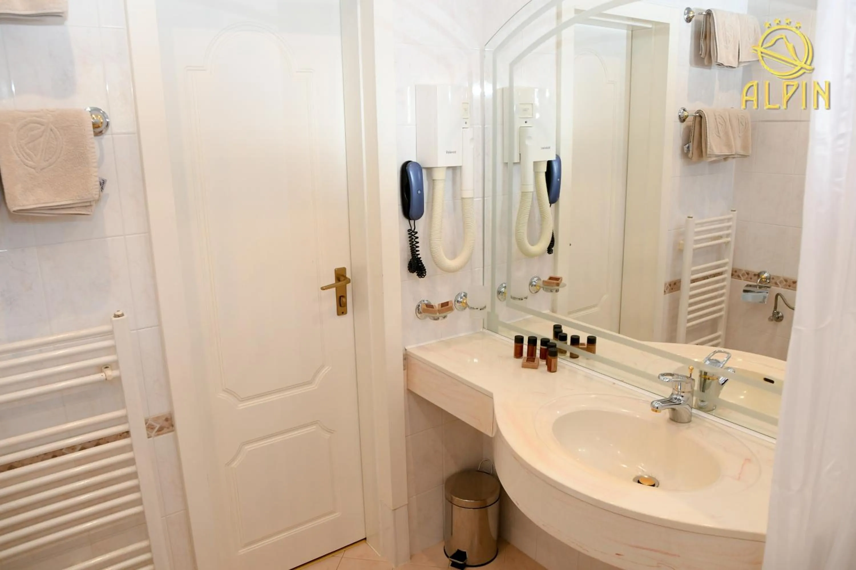 Bathroom in Alpin Borovets, Алпин Боровец