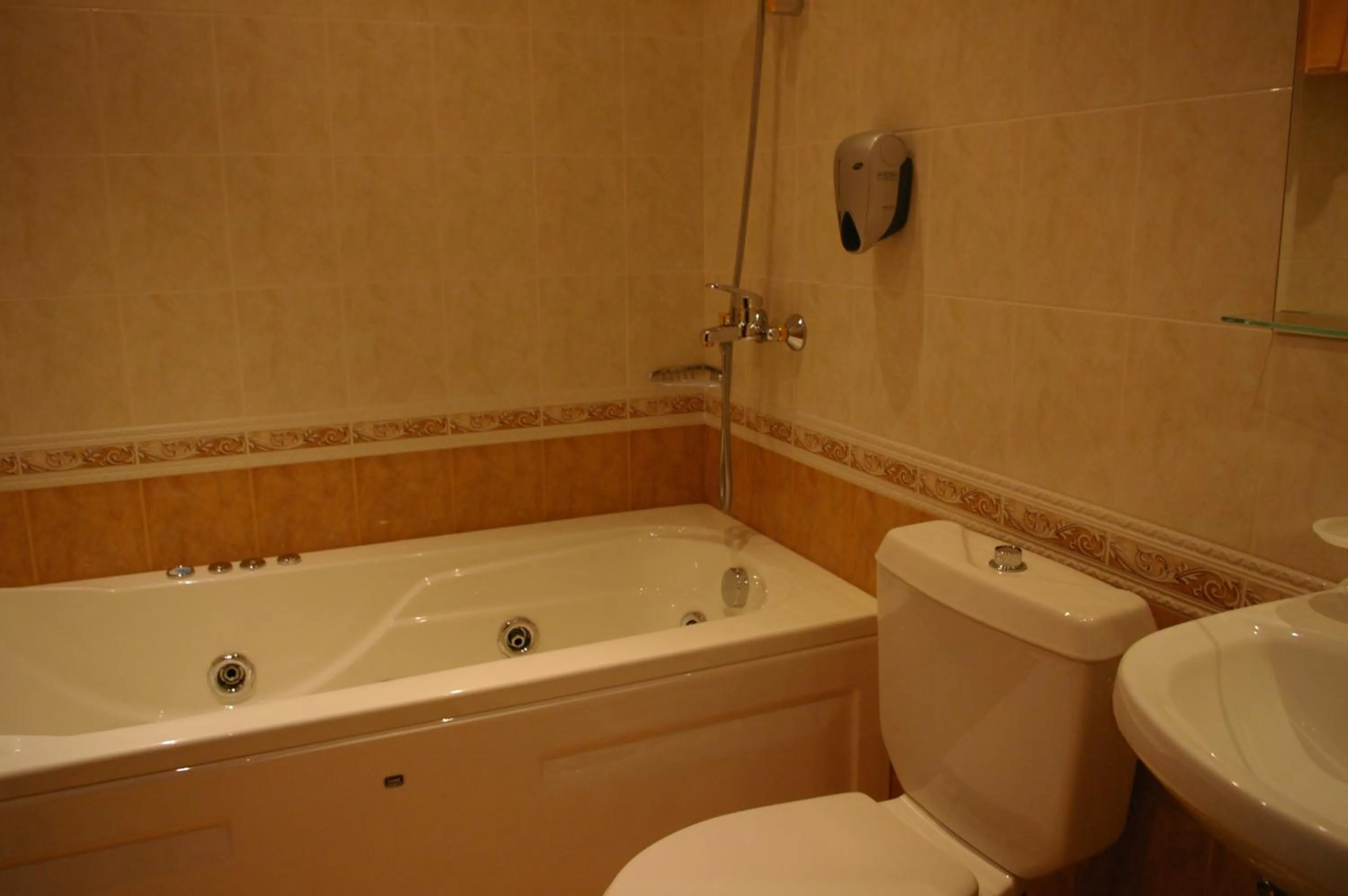 Hot Tub in Alpin Borovets, Алпин Боровец