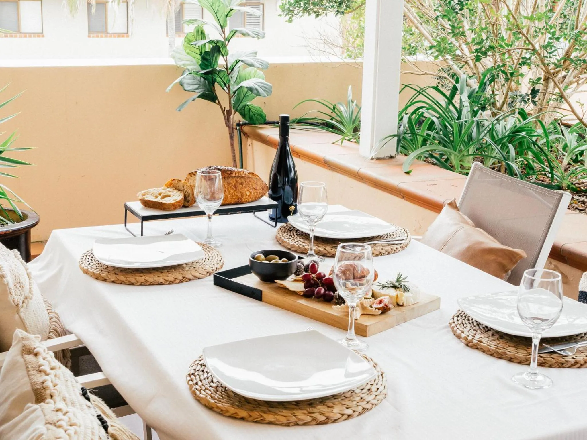 BBQ facilities in Waves Byron Bay