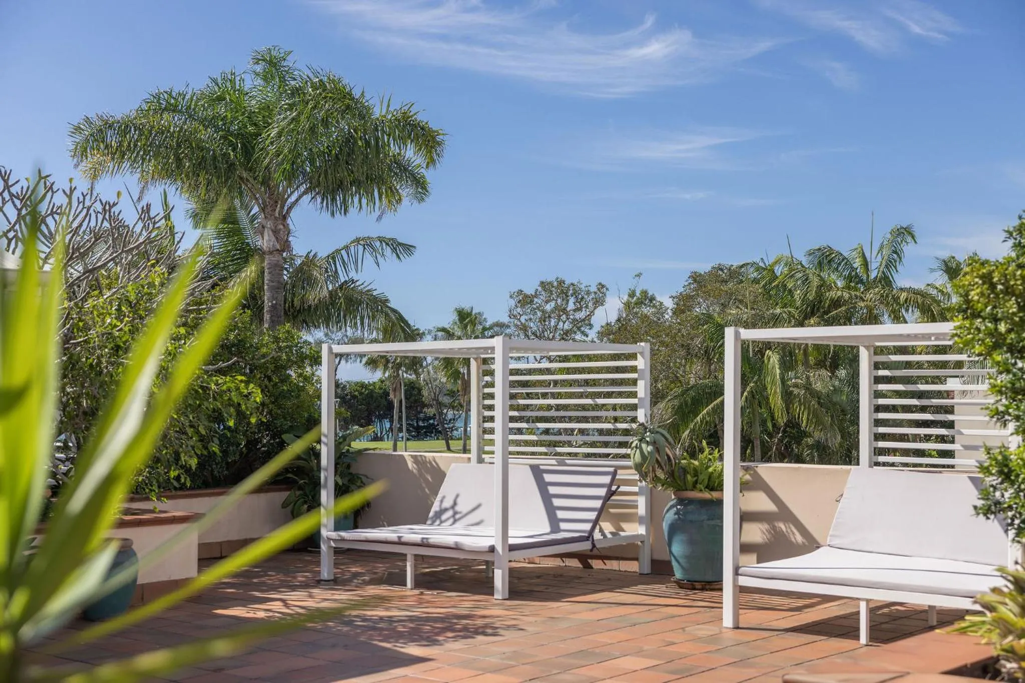 Day in Waves Byron Bay