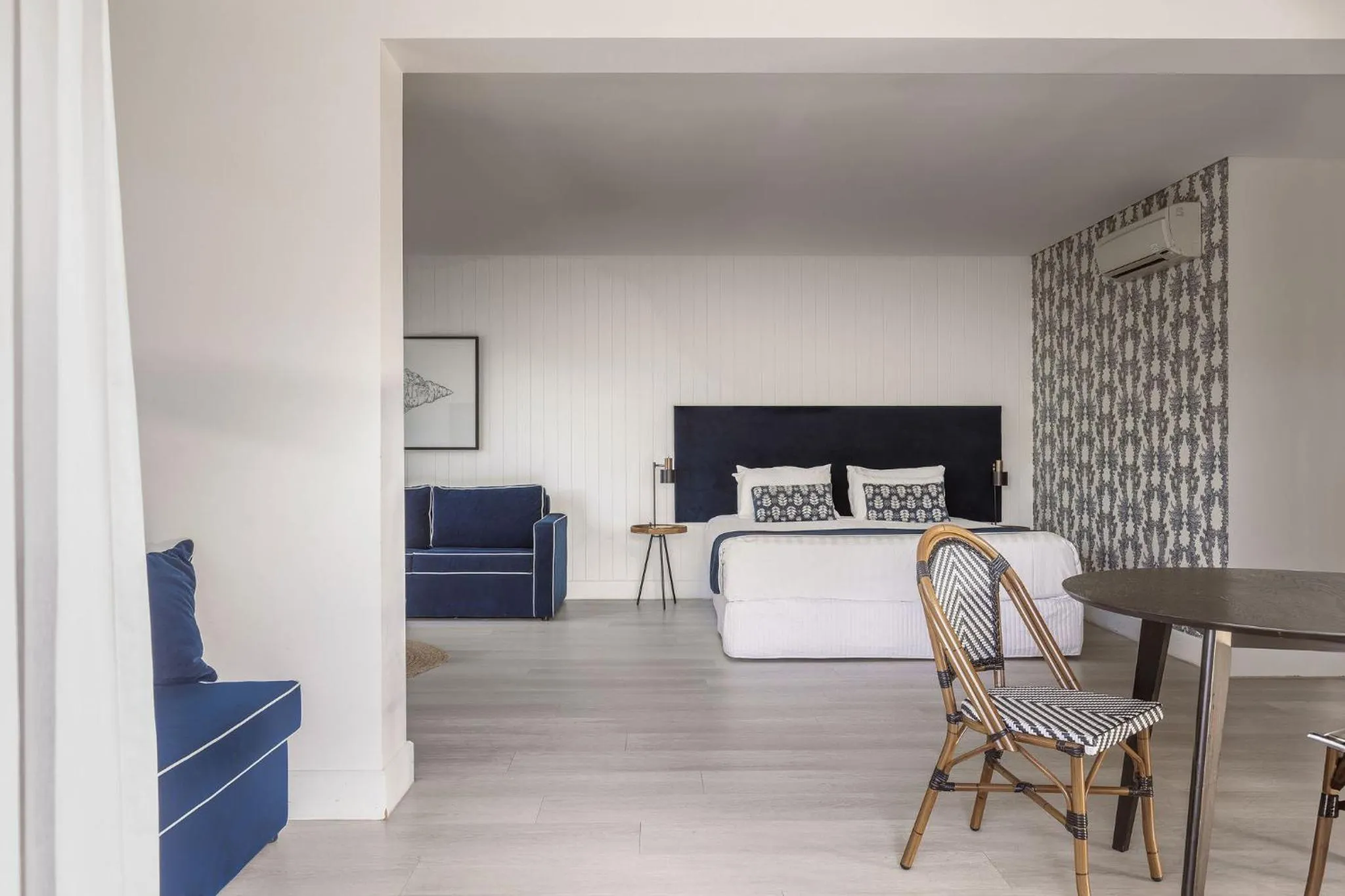 Bed in Waves Byron Bay