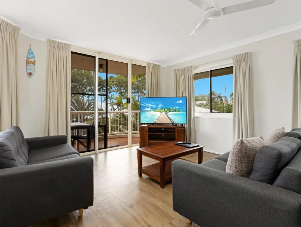 Charlton on The Esplanade