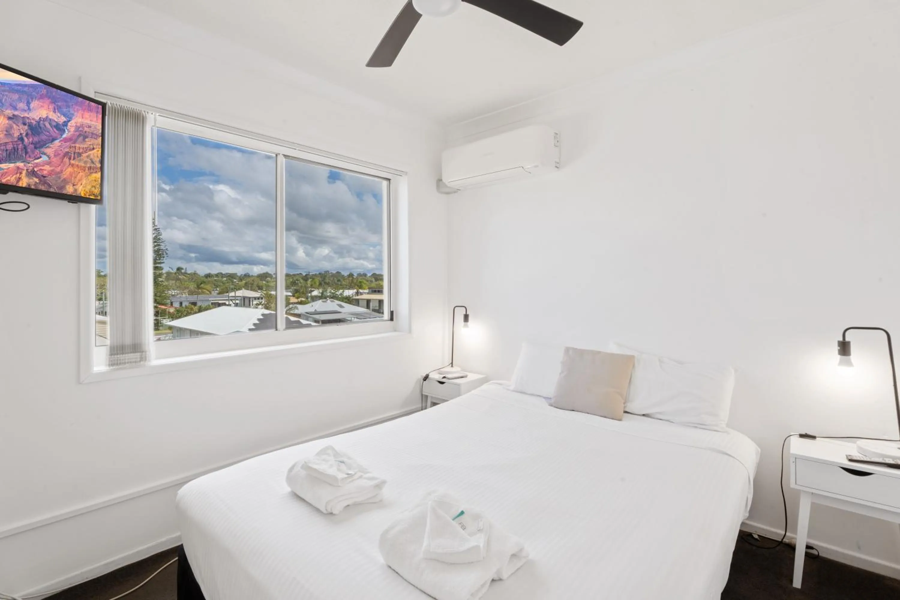 Charlton on The Esplanade