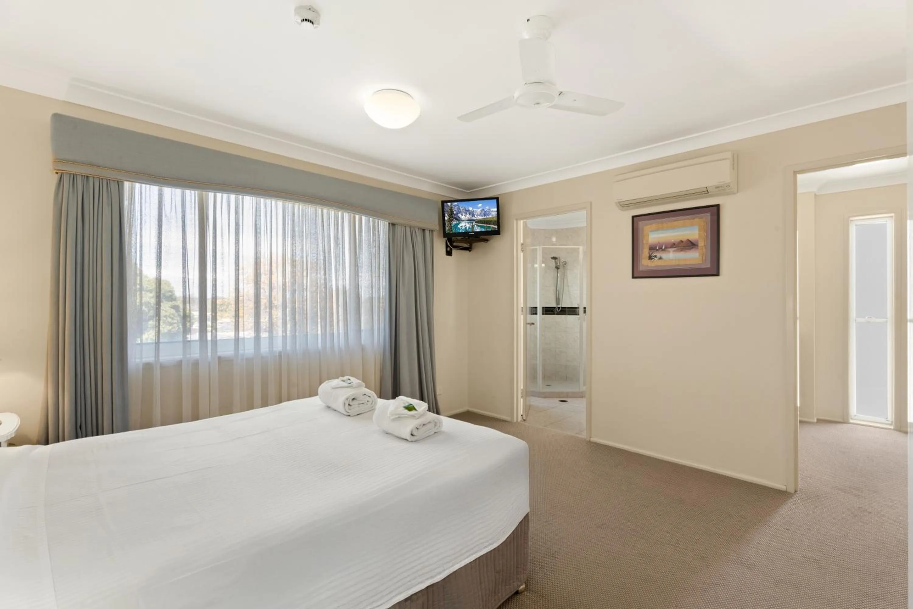 Charlton on The Esplanade