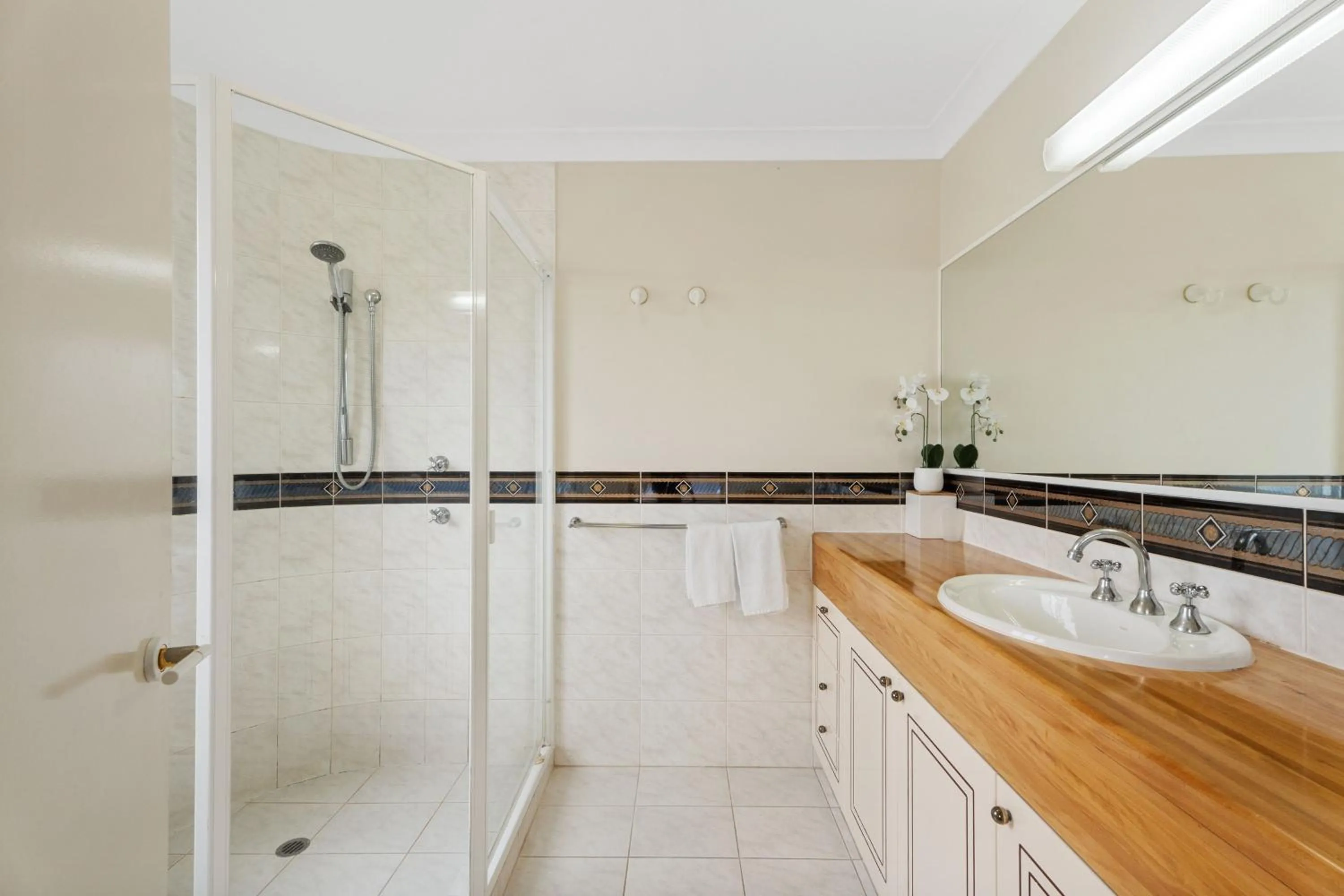 Charlton on The Esplanade