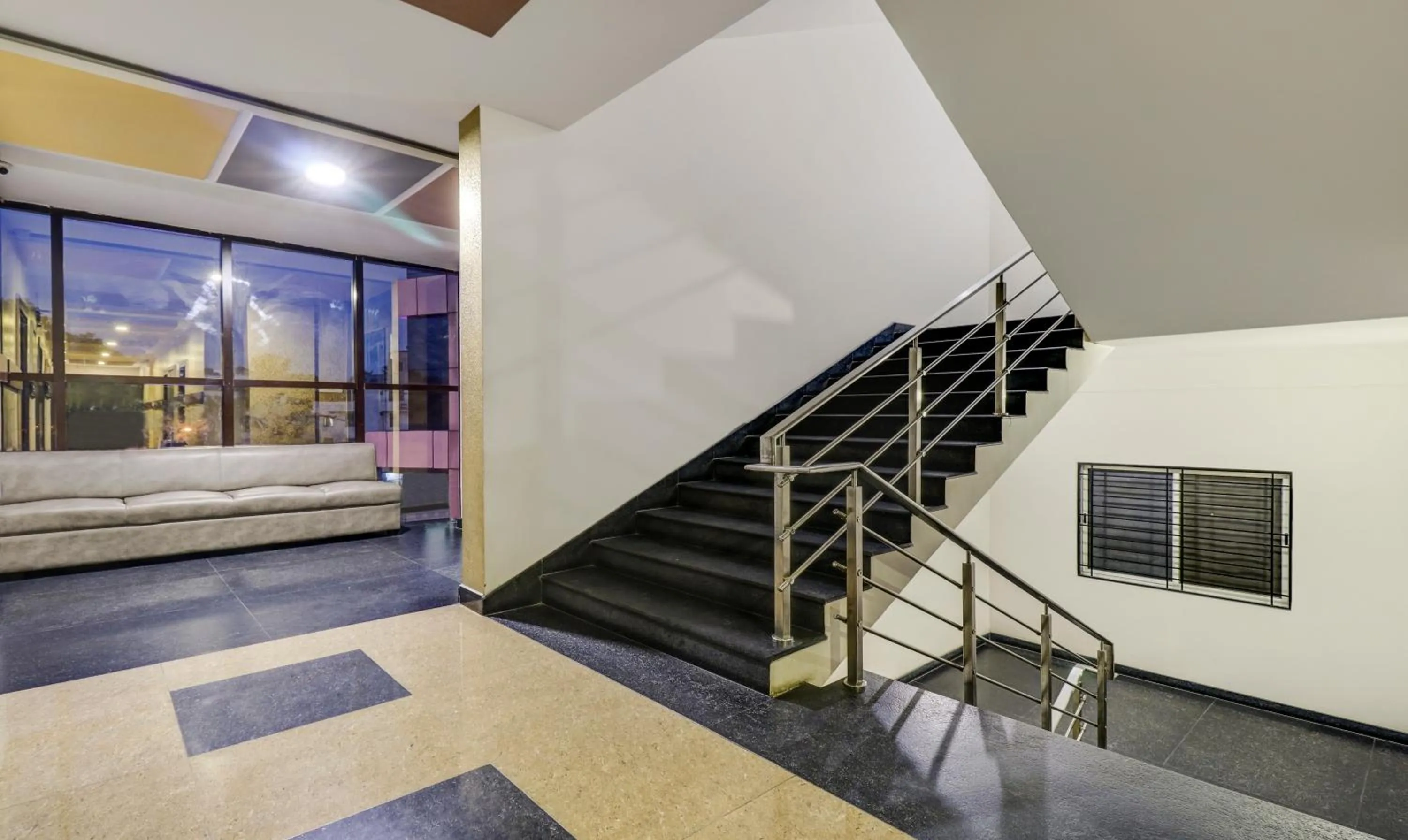 Facade/entrance in Treebo Sahara Suites 750 M From St Johns Medical College And Hospital