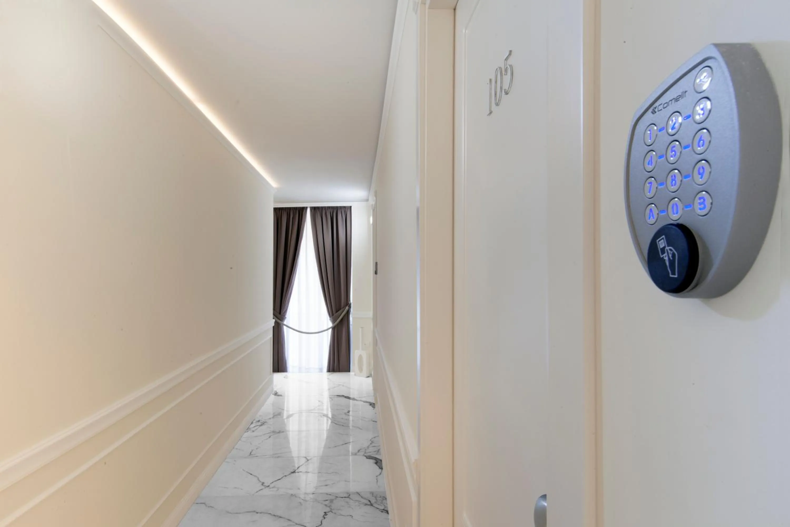 Decorative detail in La Fontanina Suites