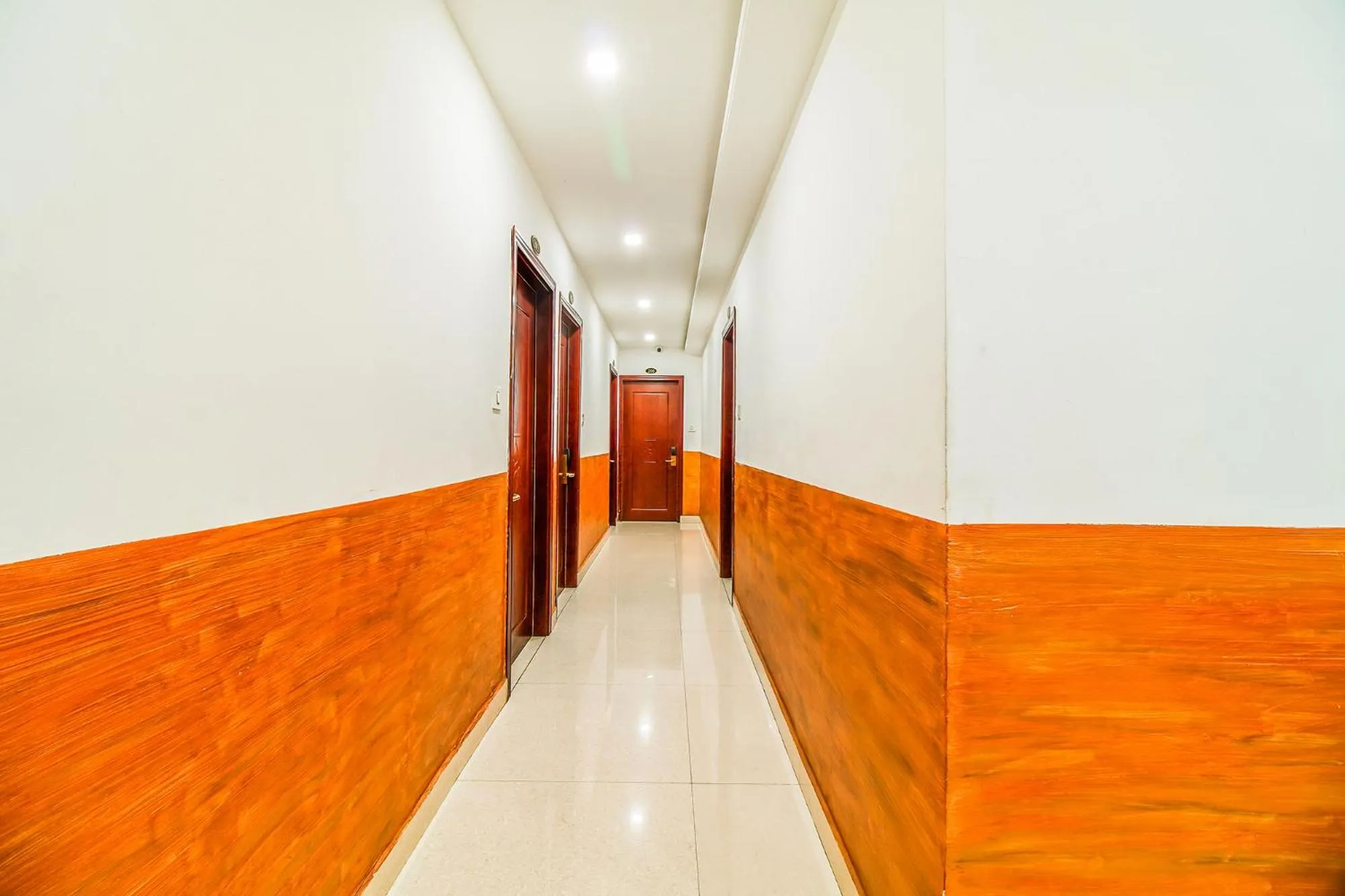 Lobby or reception in FabHotel Eleven Heights