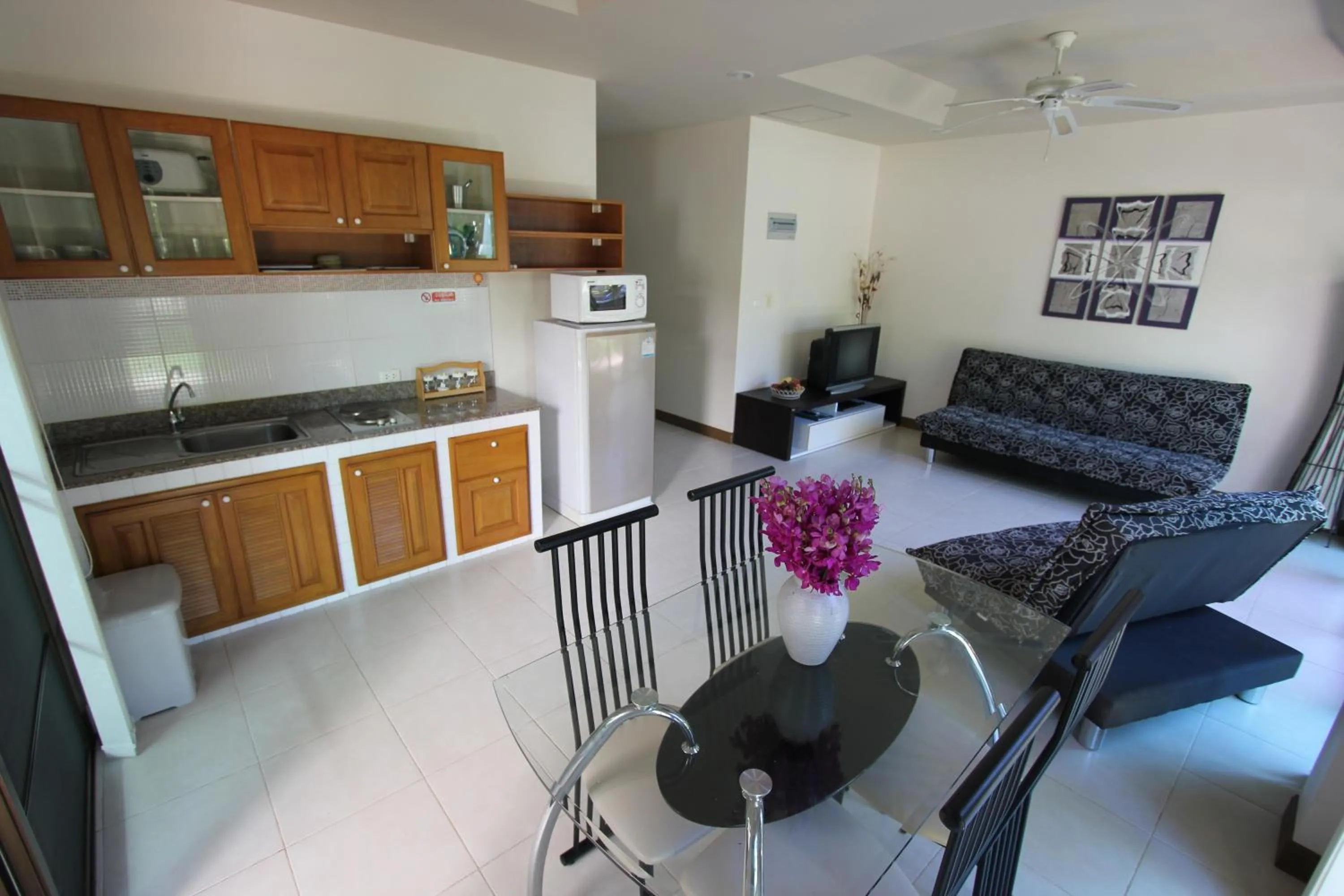 Kitchen or kitchenette in Babylon Pool Villas