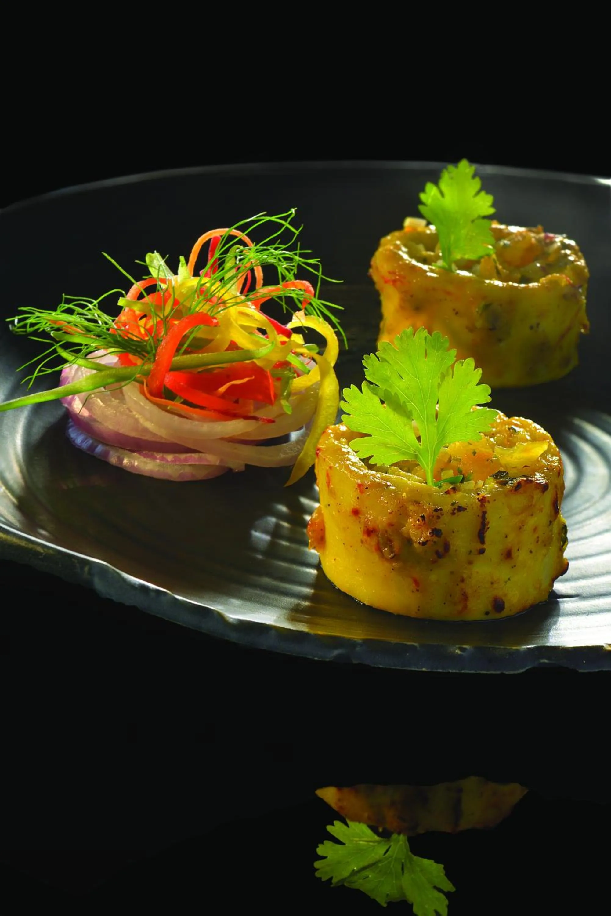 Restaurant/places to eat in Le Meridien Gurgaon, Delhi NCR