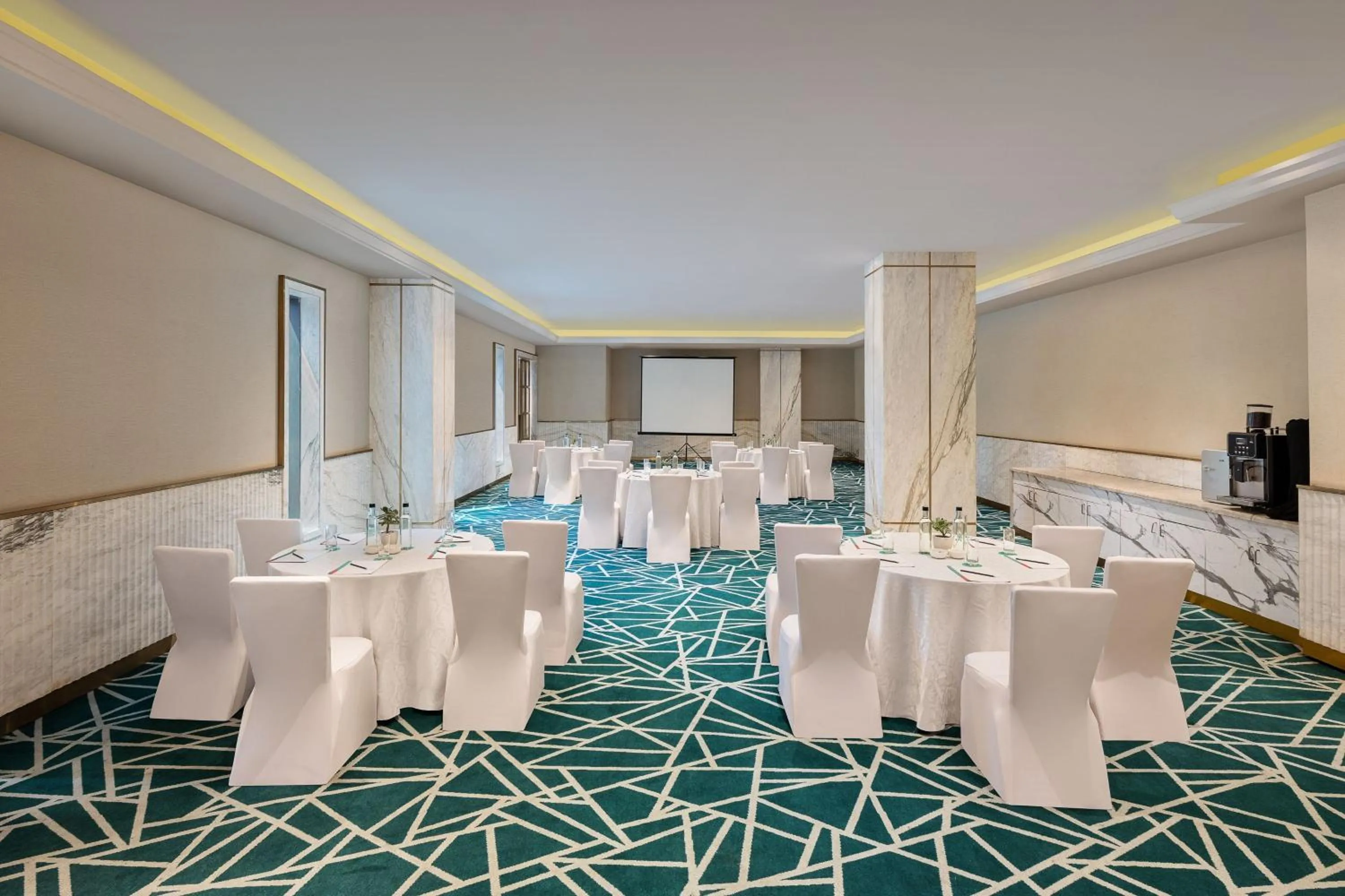 Meeting/conference room in Le Meridien Gurgaon, Delhi NCR