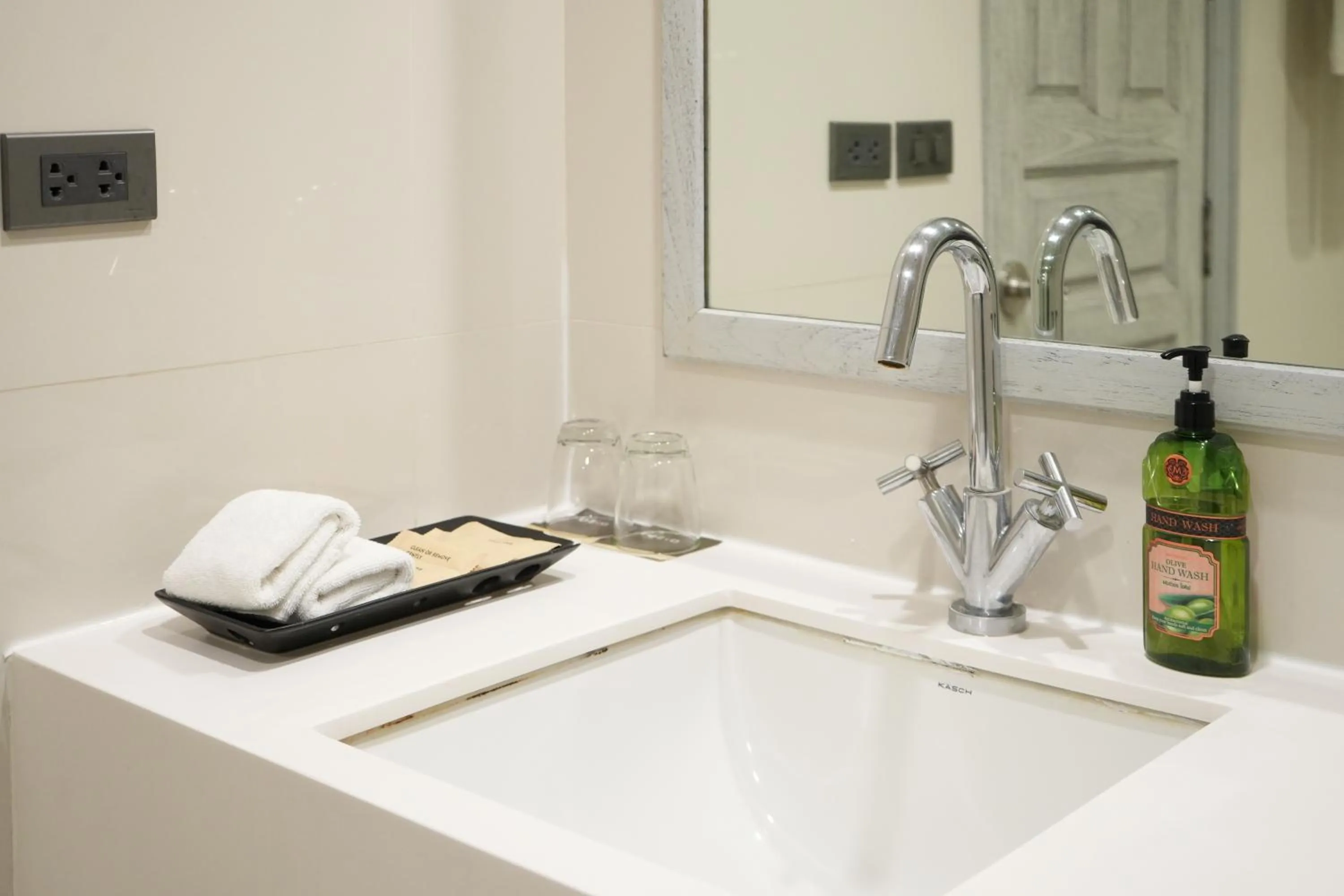 Bathroom in Royal Suite Hotel Bangkok